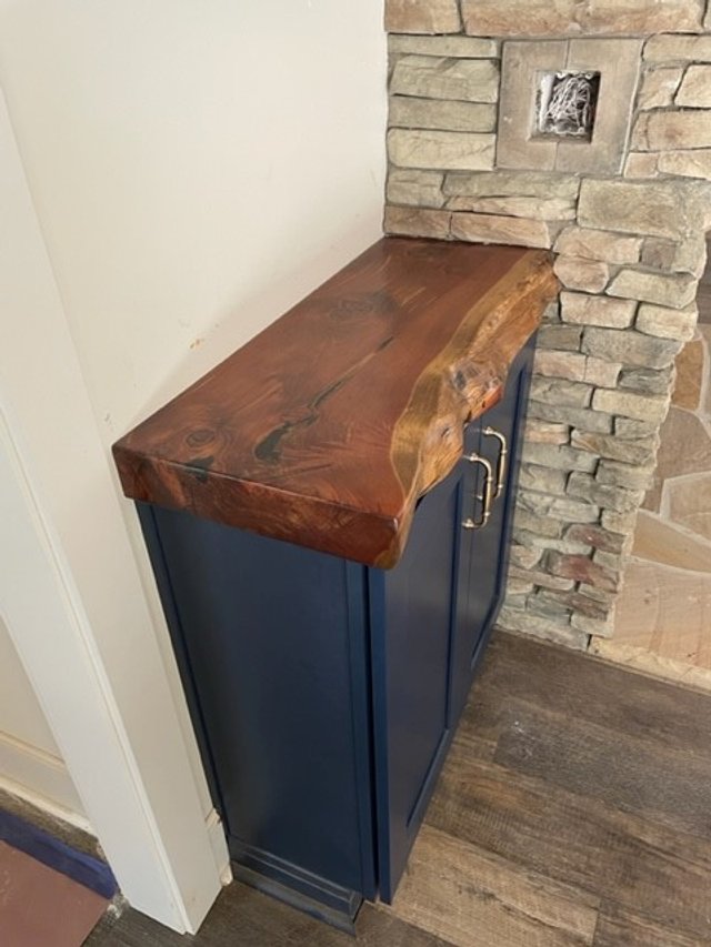 Cedar Live Edge Accent Countertops (1 of 2)