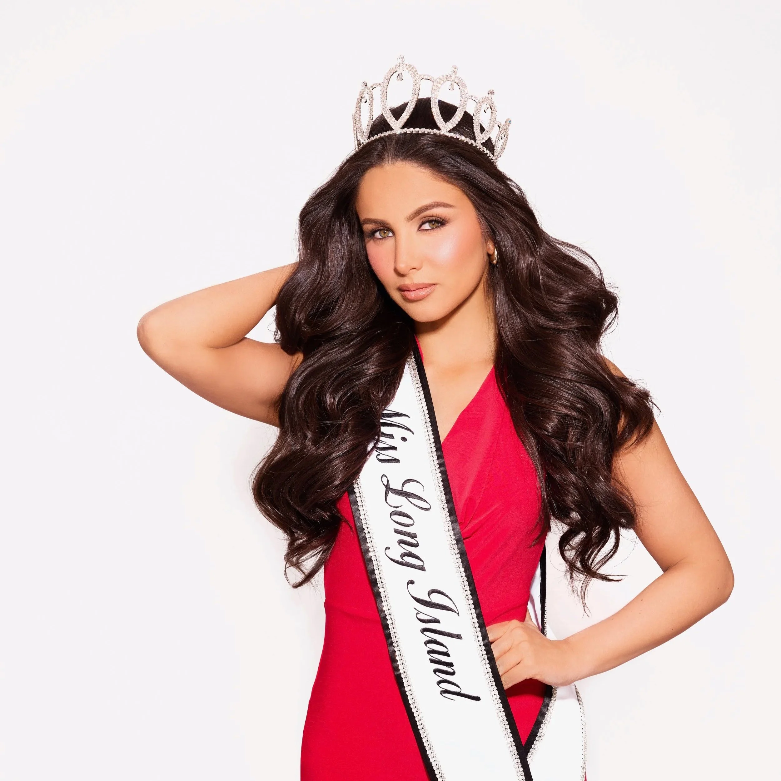 Long Island Has Two New Queens