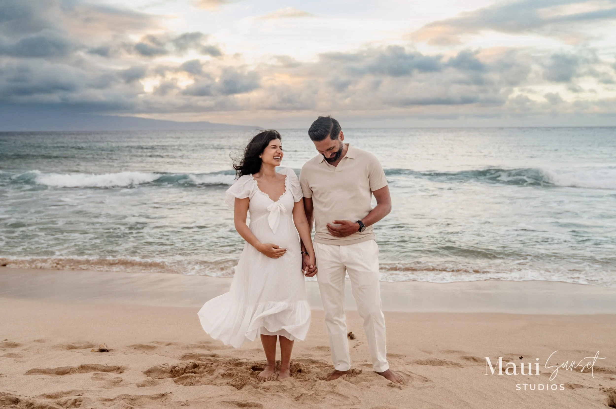 Maui_Golden_Hour_Maternity_Photographer-29.jpg