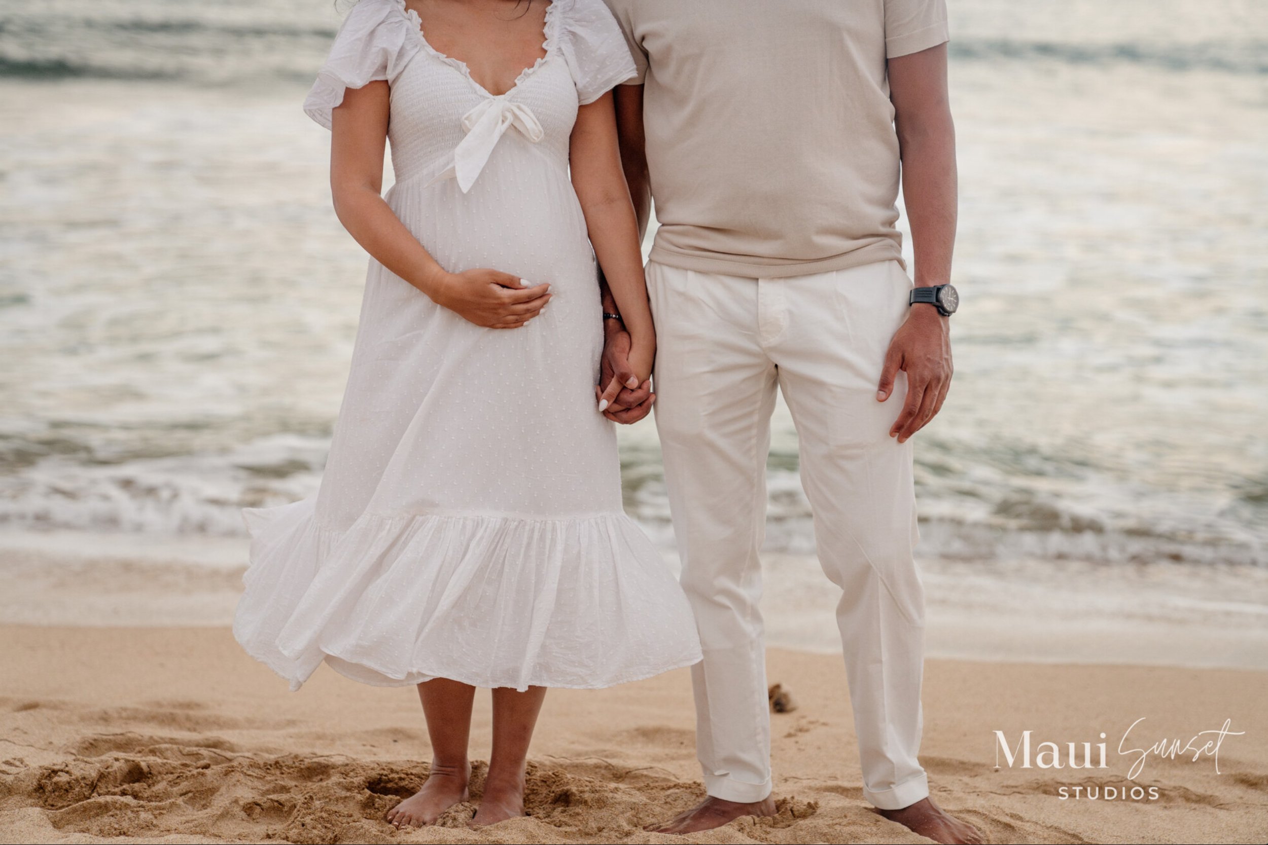 Maui_Golden_Hour_Maternity_Photographer-28.jpg