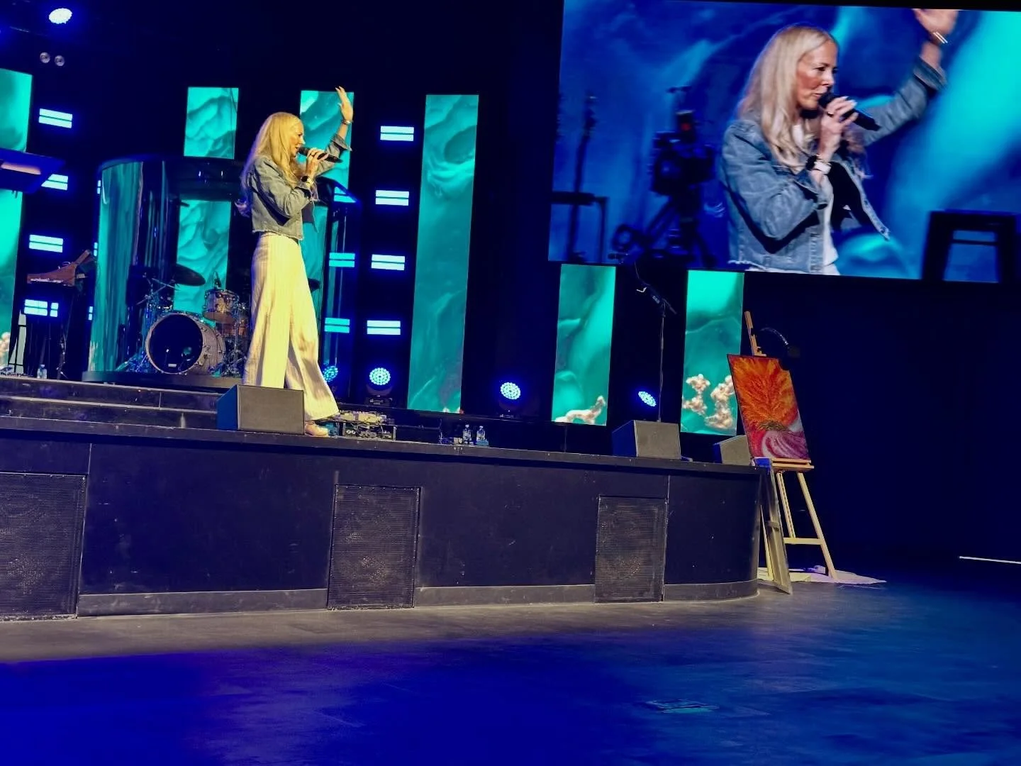 We are so proud of our incredible Ps Kerryn preaching and ministering with love and power at the Live to Love Conference this weekend. What an awesome woman of faith and fire she is to us all! 🔥🙏❤️