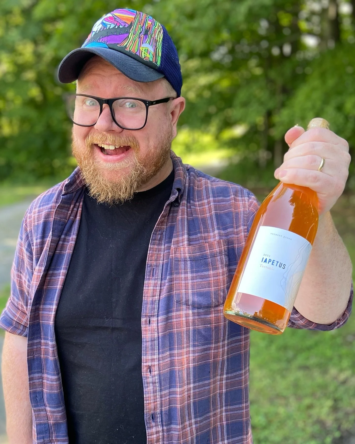 We&rsquo;d like to send a big thank you to @shelburnevineyard for a fabulous event last night. It was a total pleasure, and after enjoying it during the evening they sent us away with this delicious bottle of their orange wine. If you have a chance t