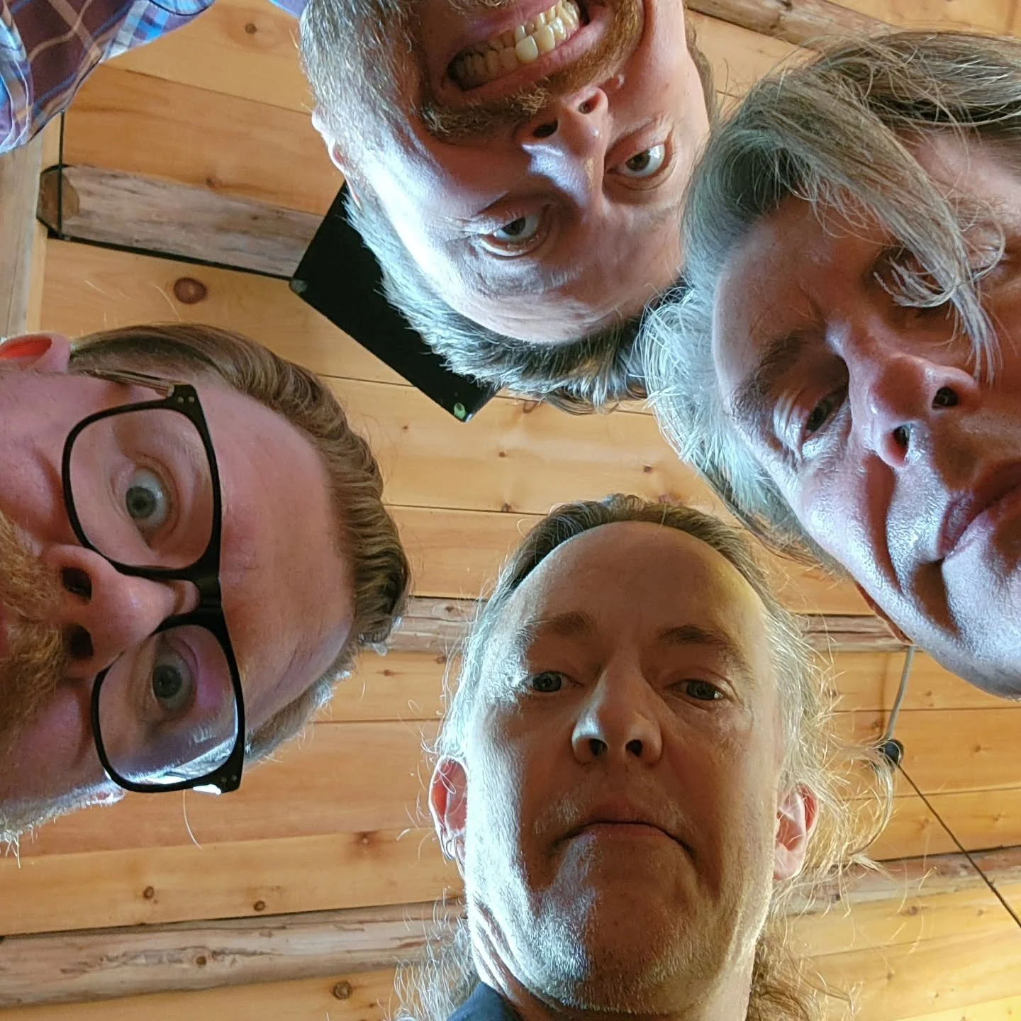 Good afternoon, good people of the Bruce Penninsula! If any of youse are in the vicinity of Caledon, ON, there MAY be a couple of tickets left for our show tonight at The GoodLot brewery (@goodlot.beer) at 20:00 (8:00 pm). Looking forward to seeing y