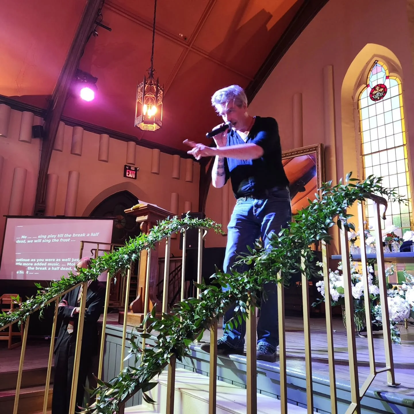 Aw right trewps, that's us kicking off the autumn touring wi an auld school style Cantrip revival meeting at the Olin Arts Centre, in Lewiston, Maine; can I get an Amen?!
Keep yer een peeled for when we'll be spreading the good word in your town...or