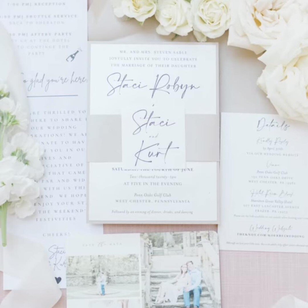 Featuring a dreamy wedding invitation set we designed for a June 2022 wedding. Simple. Timeless. Stunning. 🤍
.
.
📸 @morgantaylorartistry