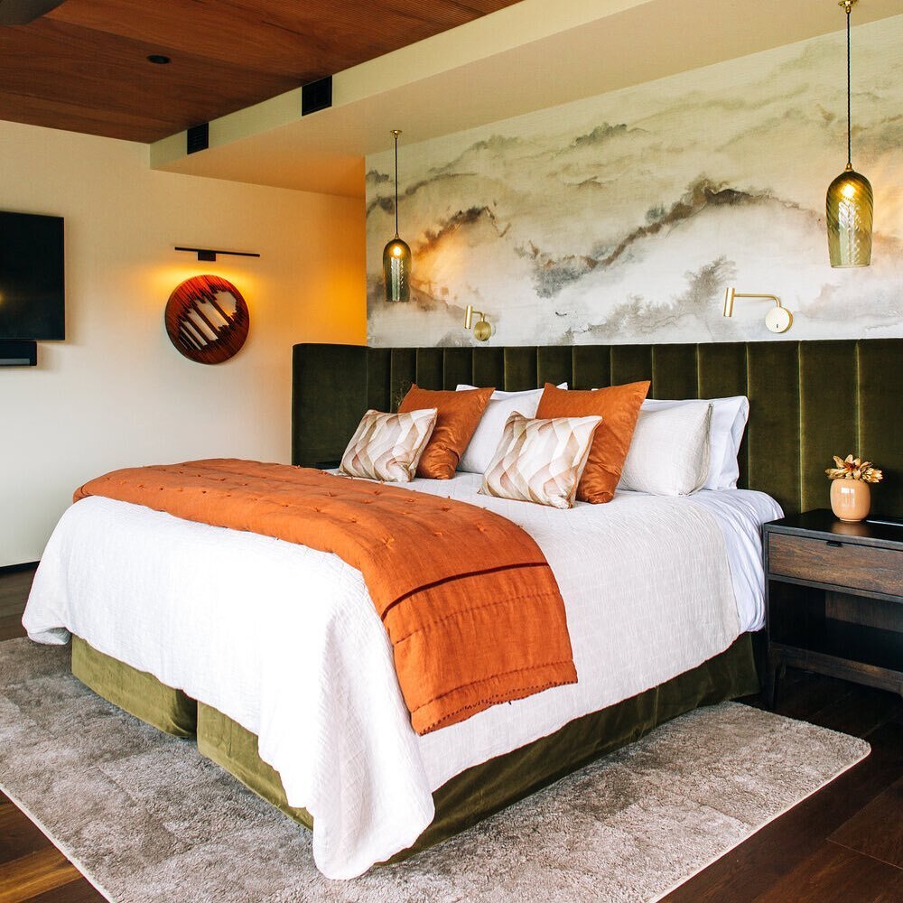 This bedroom project brought together so many of our favourite NZ suppliers to create a luxurious sanctuary that you simply wouldn&rsquo;t want to leave 🛌 .... from hand blown pendant lights to custom designed bedside tables, a bespoke winged, chann