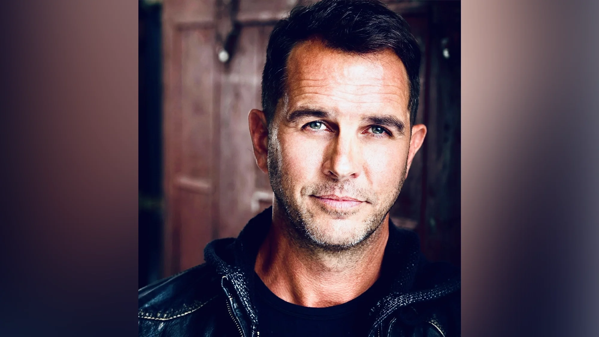 DOUGLAS LADNIER: DIAMONDS – THE GREATEST HITS OF NEIL DIAMOND!