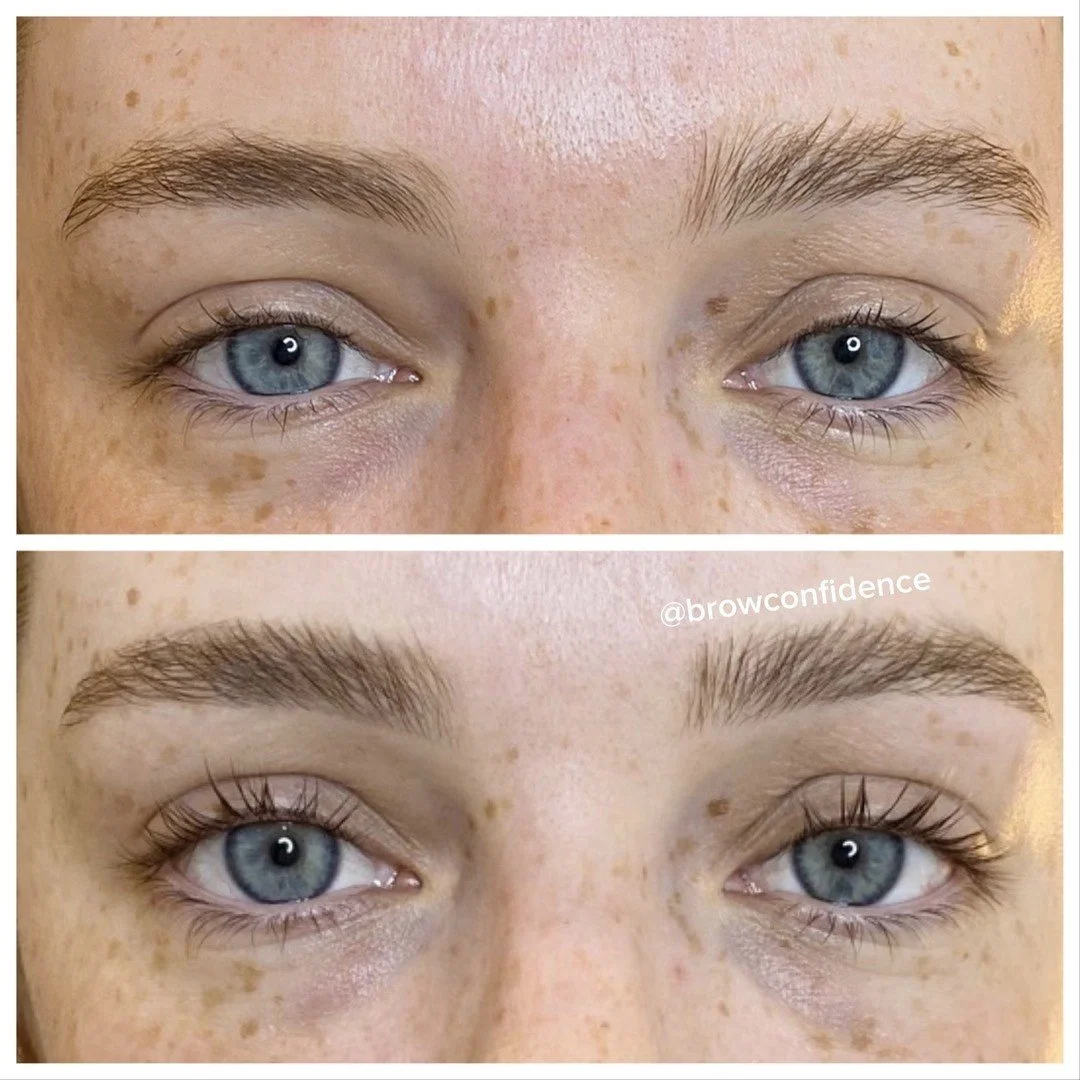Forget lamination, this is a classic #BCTransformation​​​​​​​​​ that looks natural and opens the eyes.

For this client, I moved her right arch point (left on the pic) slightly inwards to elongate the tail and define the shape. Then I brushed up her 