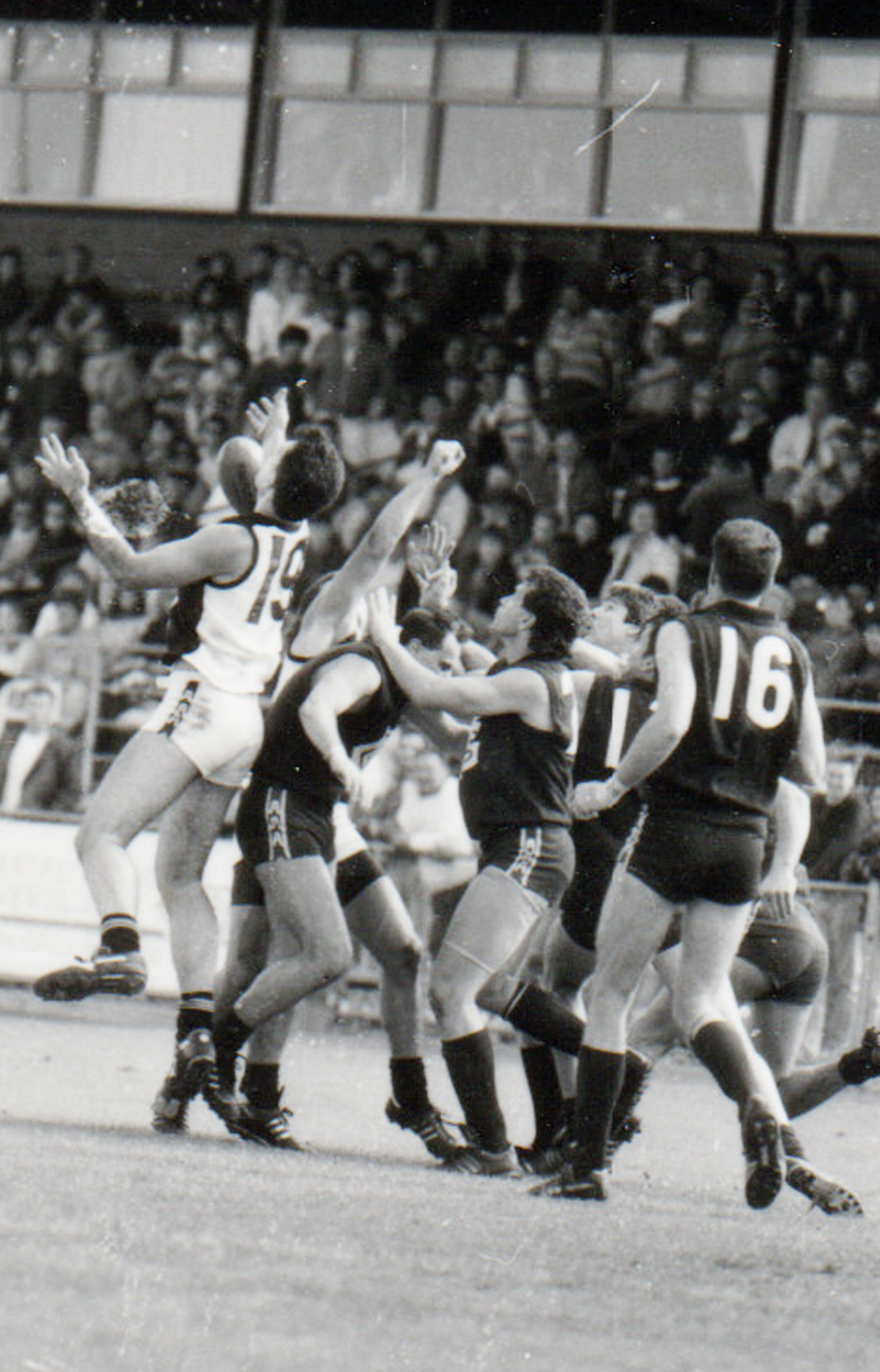 1991 - I6.jpg