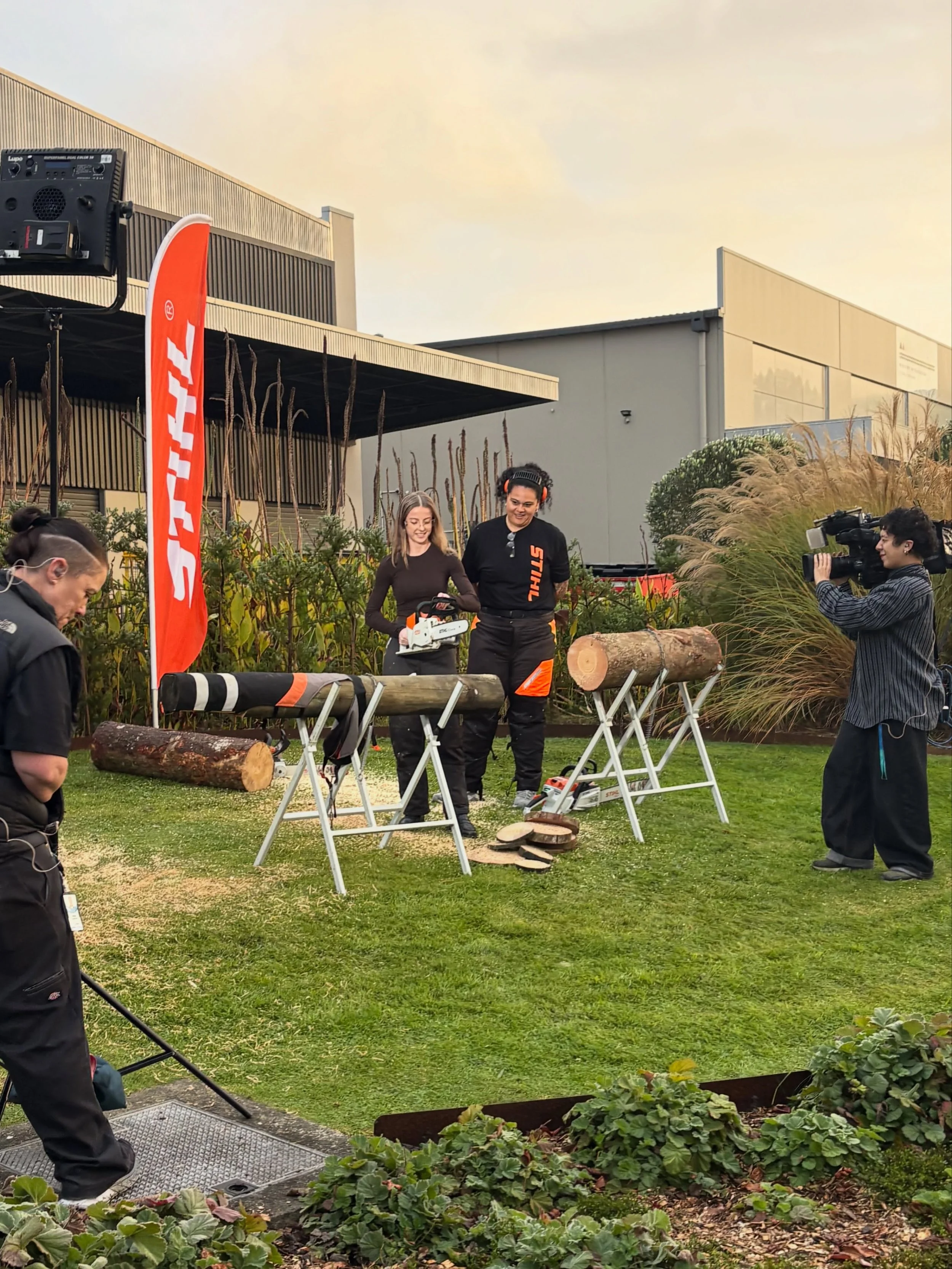 Behind the scenes at this morning&rsquo;s TVNZ Breakfast live cross for our client @stihl_nz , spotlighting Chainsaw Safety Awareness Week 🪵🎥

With ACC claims for chainsaw-related injuries on the rise, Breakfast visited STIHL to speak with champion