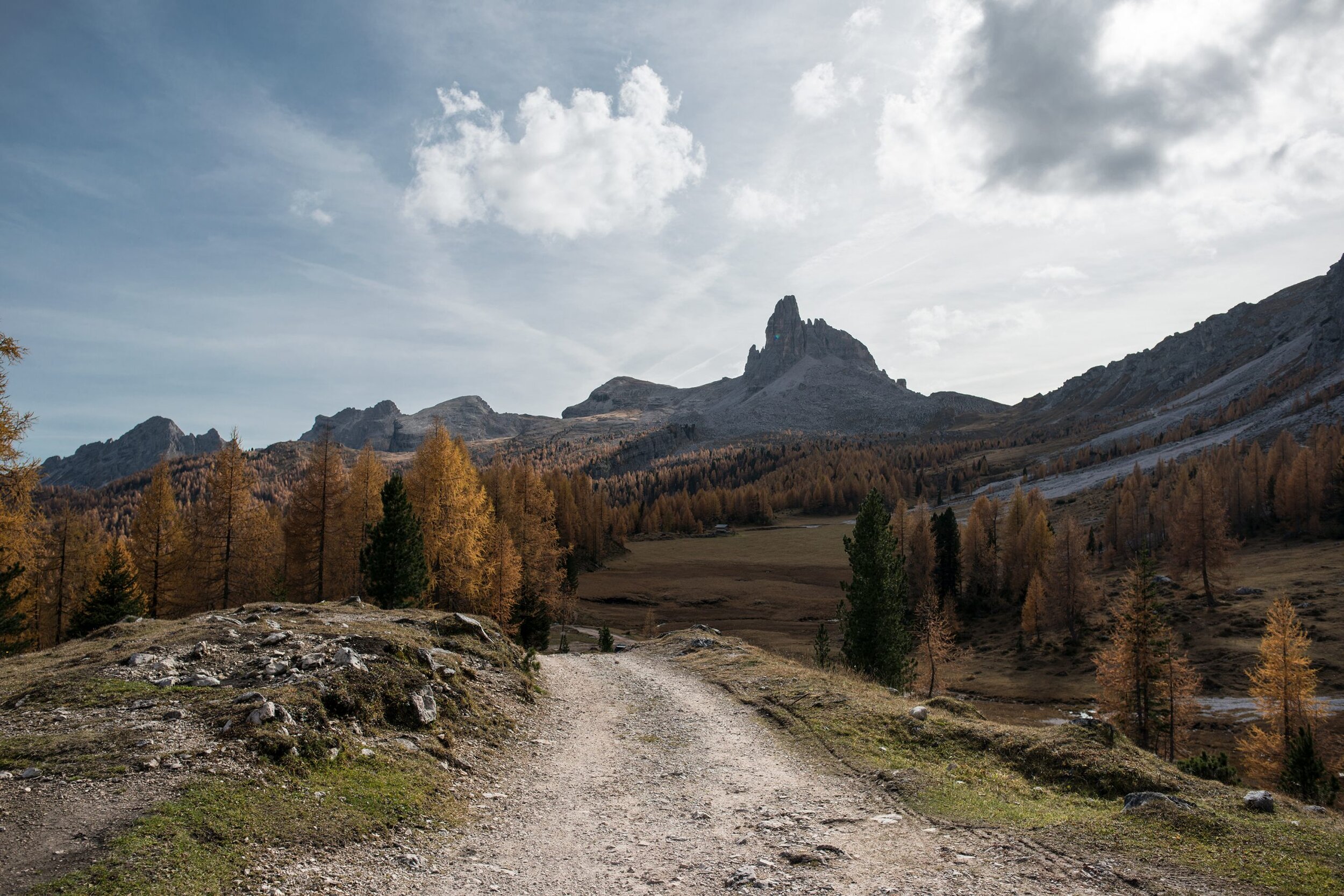 Rifugio-Croda-da-Lago-3-scaled.jpg