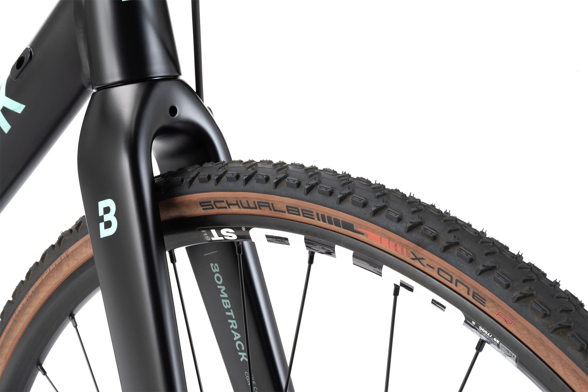 Bombtrack_Tension_Apex_matt_black_webres_5.jpg