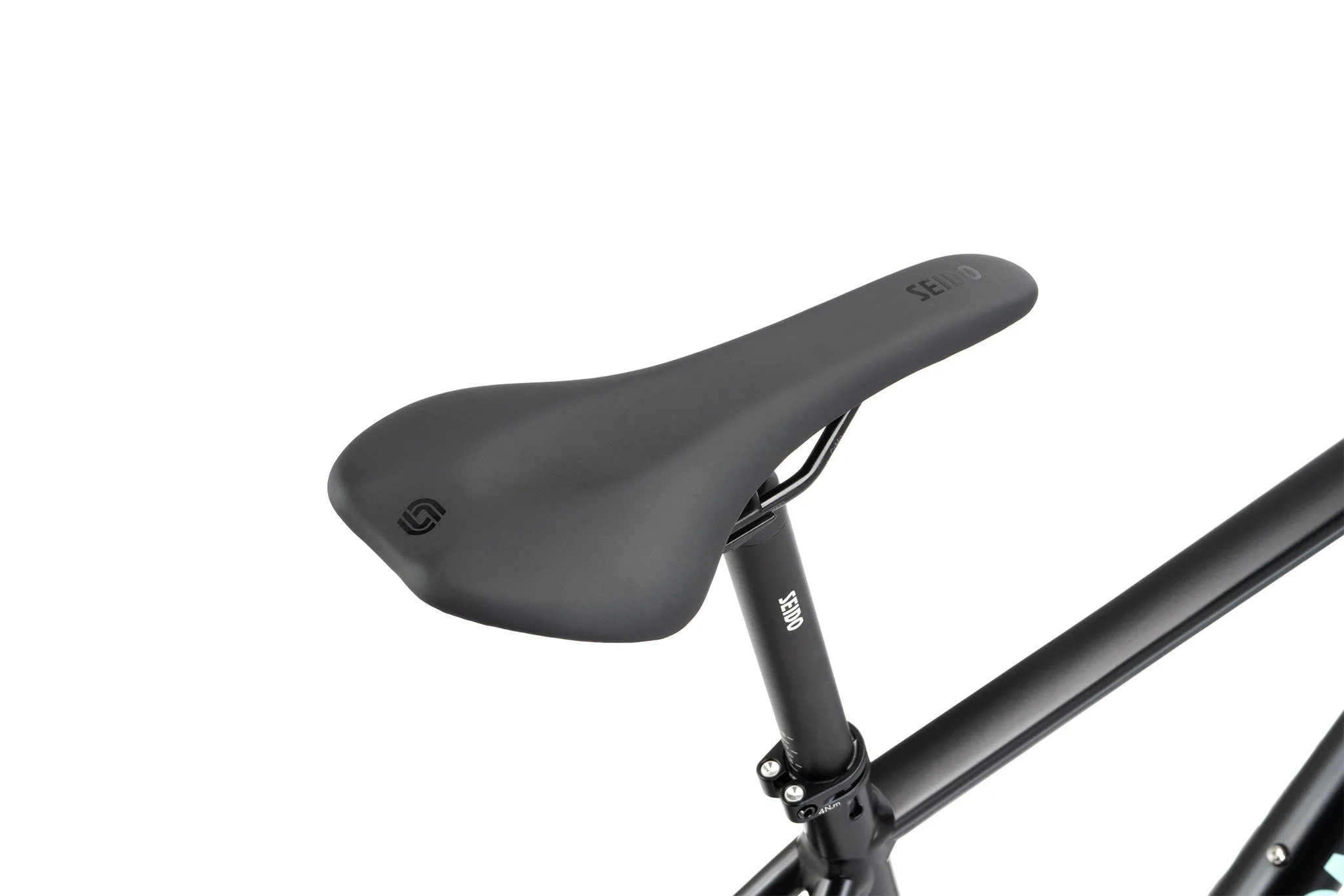 Bombtrack_Tension_Apex_matt_black_webres_10.jpg