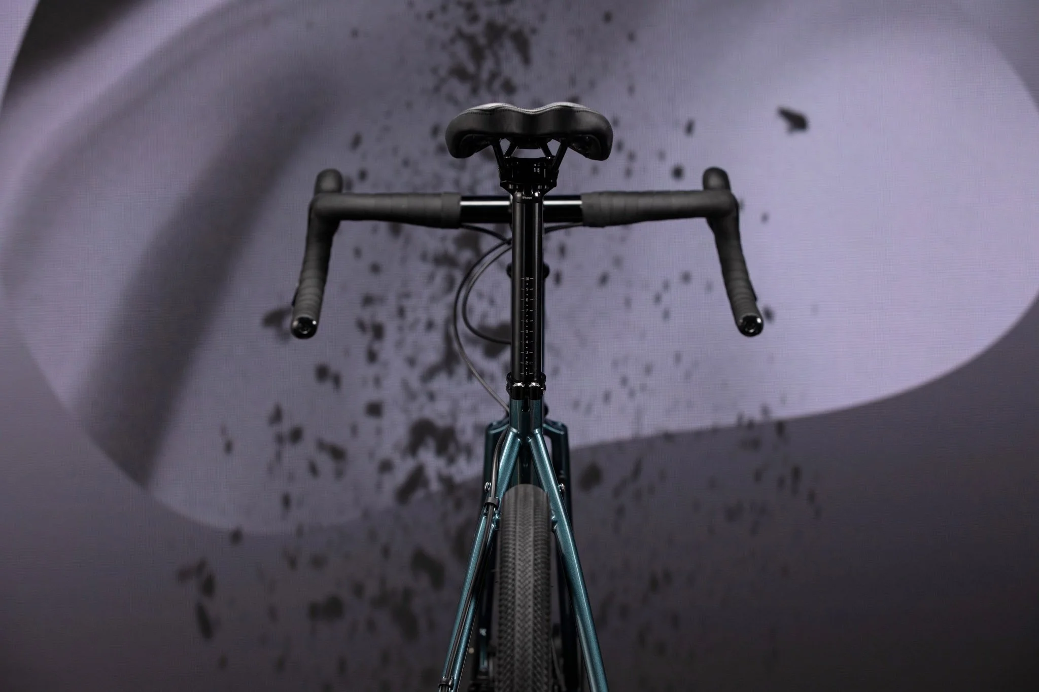 BT_MY24_Arise_SG_Apex_grey_blue_rear.jpg
