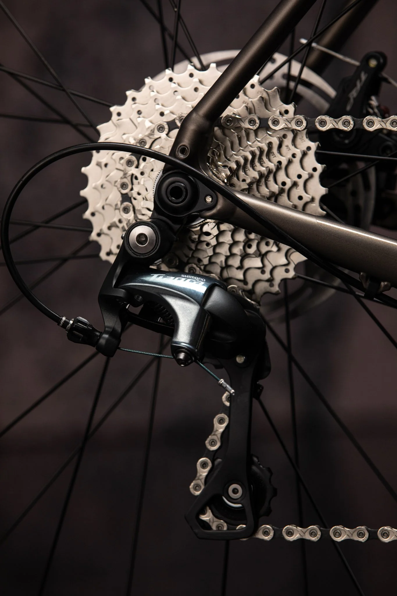 BT_MY24_Audax_AL_Road_matt_warm_grey_details16.jpg