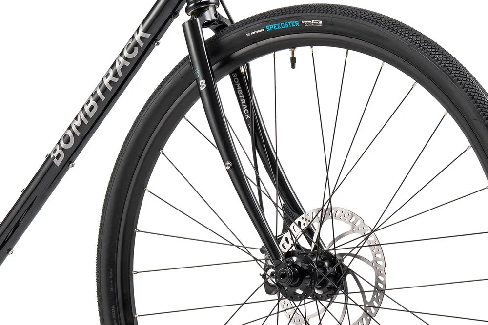 BT_MY24_Arise_metallic_black_wheel.jpg