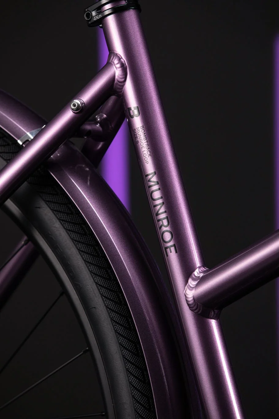 BT_MY24_Munroe_LOOP_details2.jpg