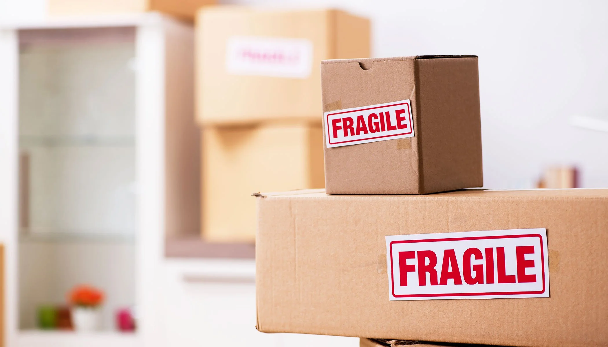 The Ultimate Guide to Packing Fragile Items When Moving