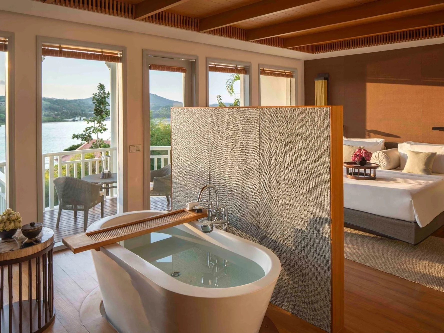 BAY-VIEW-SUITE.jpg