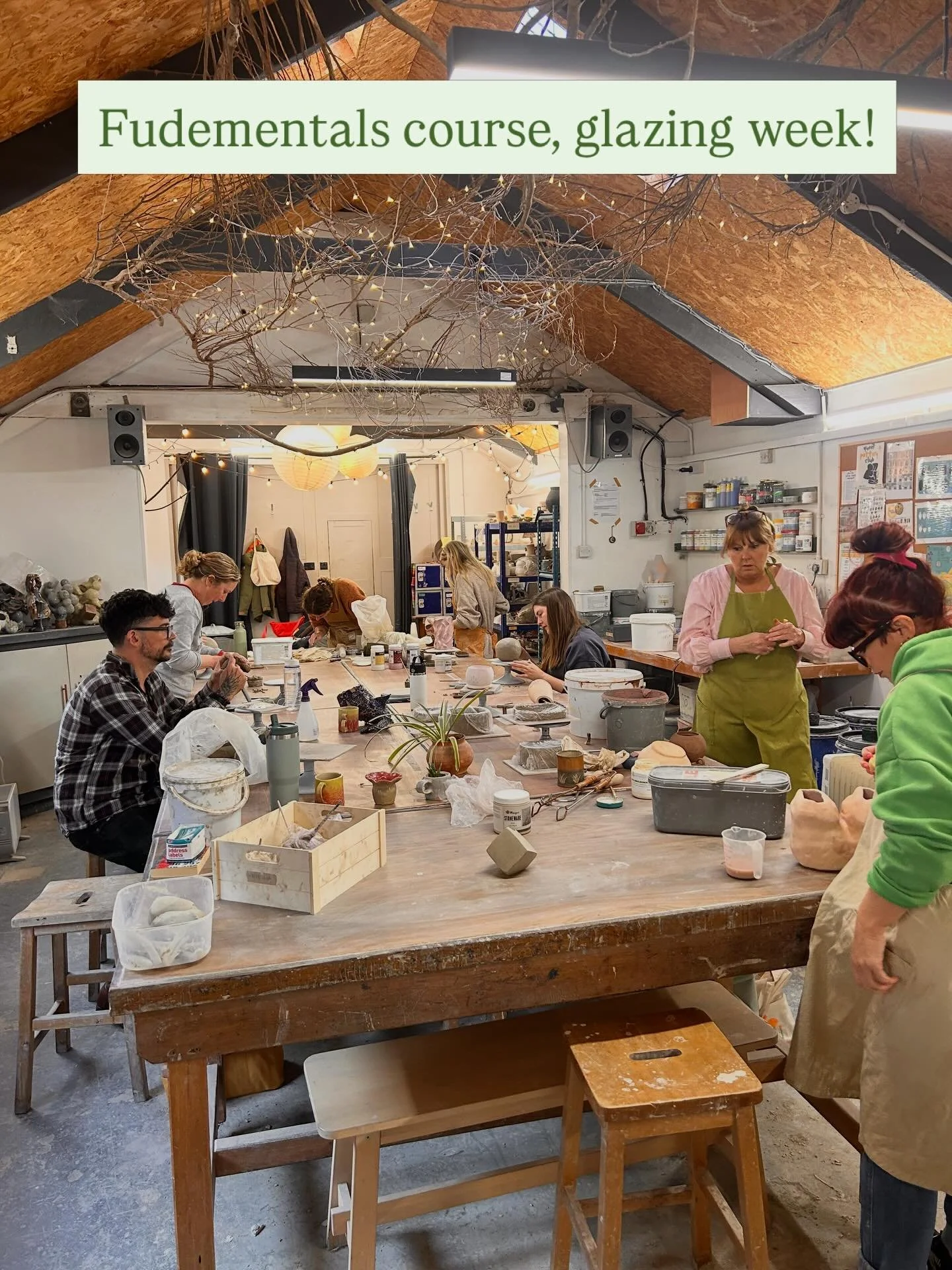 Our week in Clay! 

Hopefully with less spelling mistakes this week! We have had a busy one and still no community mosaic, but hopefully next week I know everyone&rsquo;s on the edge of their seats for the big reveal

#communtiypottery #cornishpotter