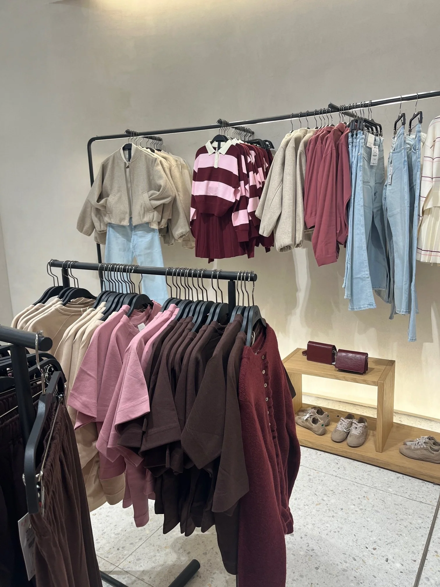 Built for Product Brands by Product People. This isn’t theory. It’s 25+ years of retail, buying, PD, and brand strategy packed into templates, tools and weekly calls.