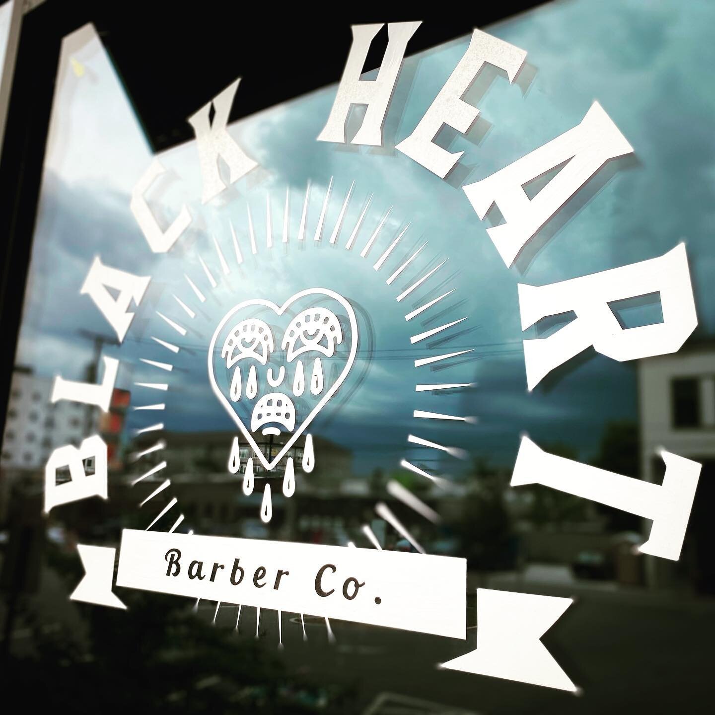 ATTN: Happy Anniversary to us! It is upon us already, our one year anniversary is here! 🎉🥳🍾
&bull;
The Black Heart family will be celebrating this occasion this coming Saturday the 10th after work at 7pm!
The crew will be staying after work for so