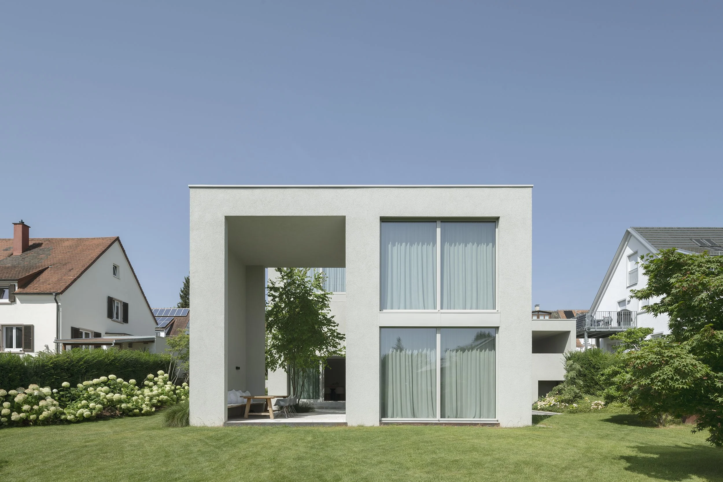 Architekturfoto-Haus-K-Konstanz-Garten-Nina-Baisch.jpg