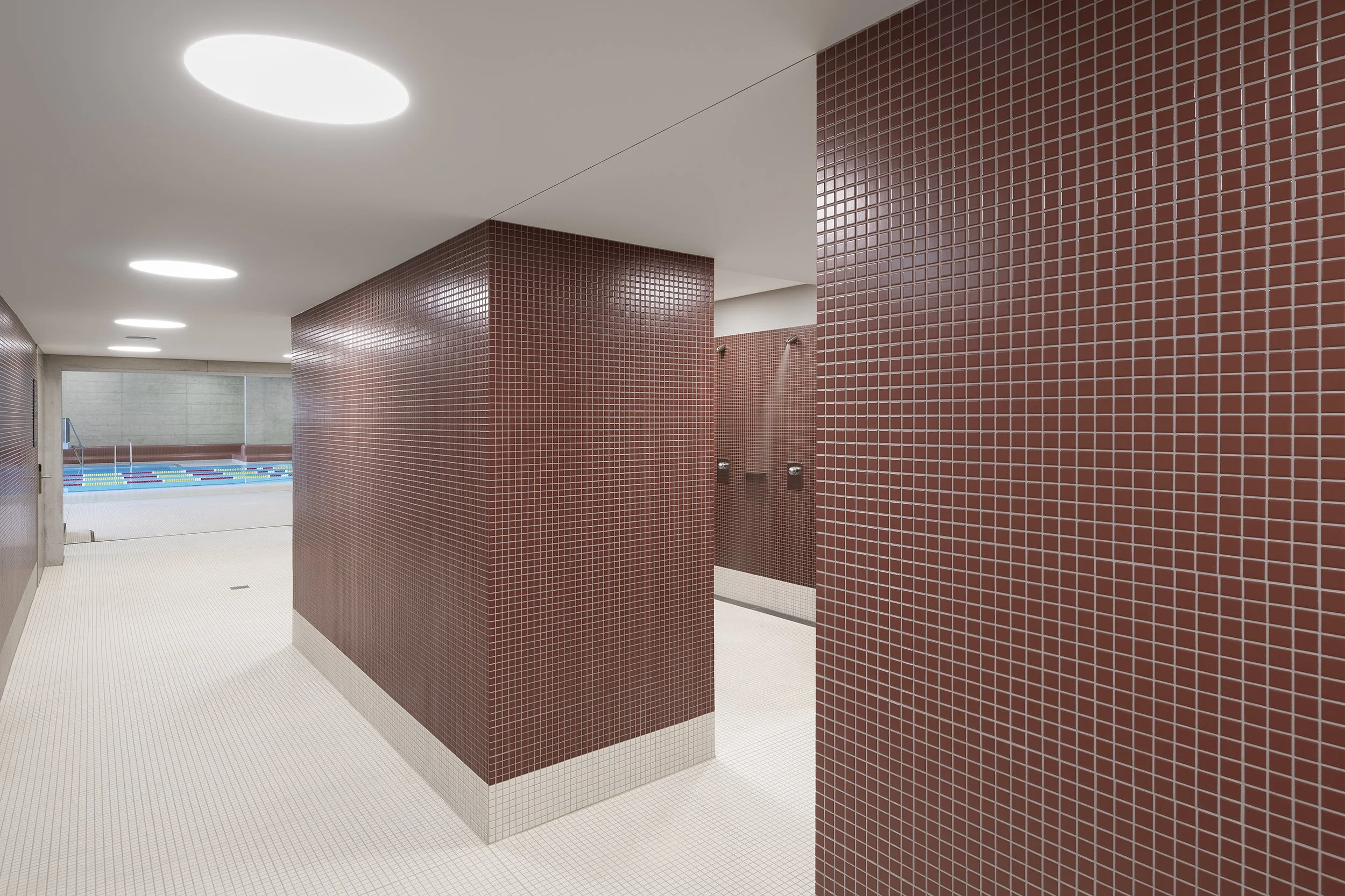 Sanierung Bad Egelsee_Duschen_1.jpg