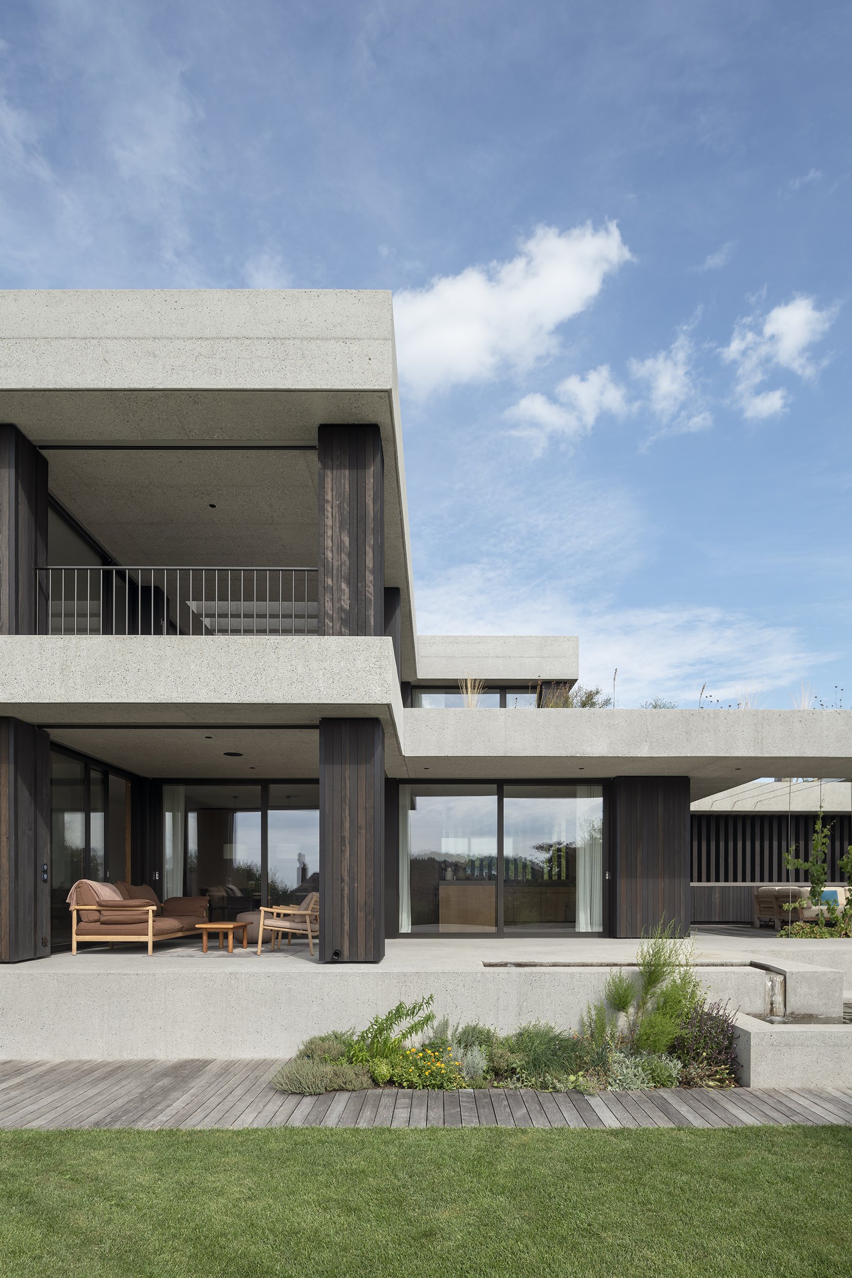Architekturfoto-Haus A-St. Gallen-Terasse-Nina-Baisch.jpg