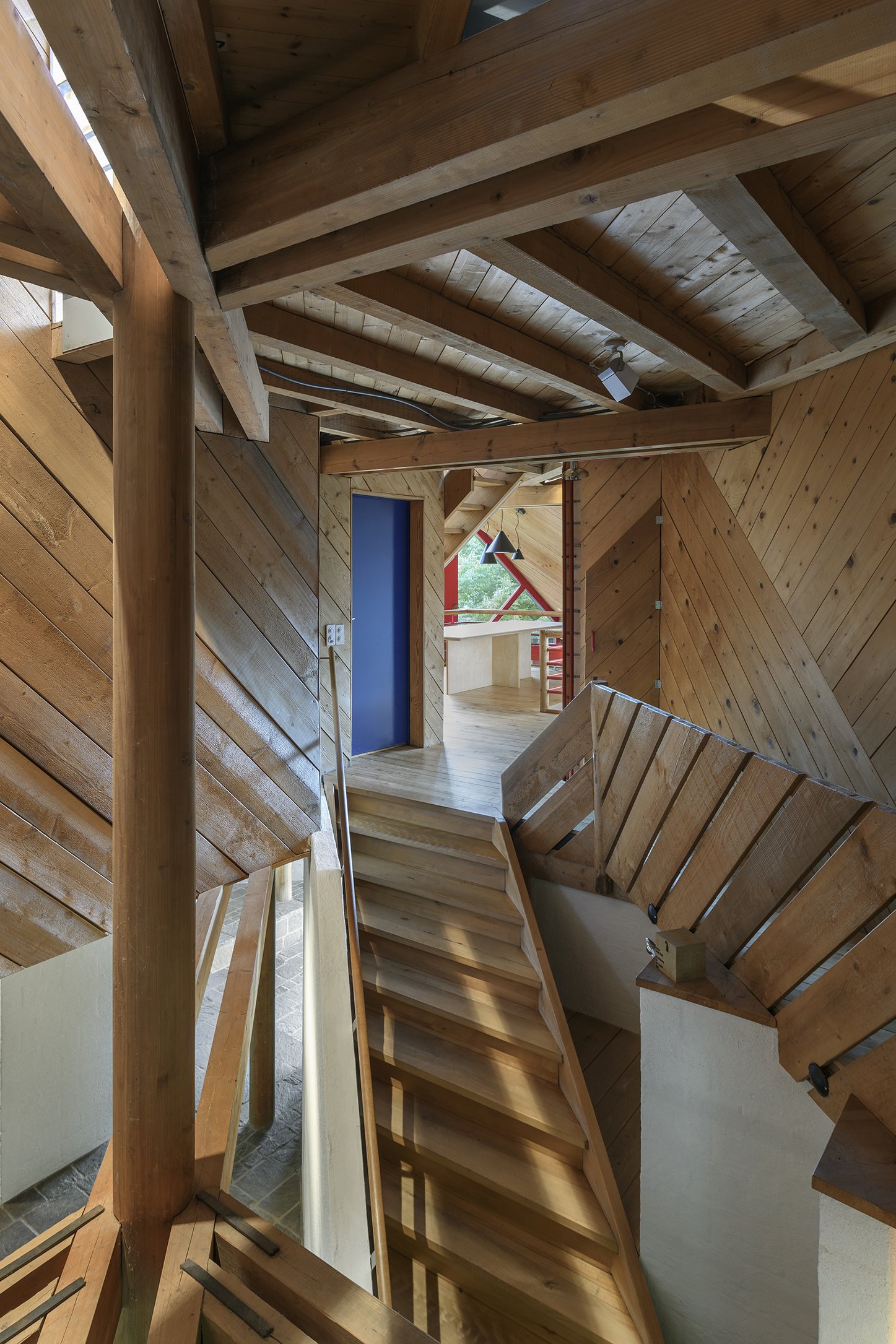 Architekturfoto-Haus-Gmuer-Luftruam-Nina-Baisch.jpg