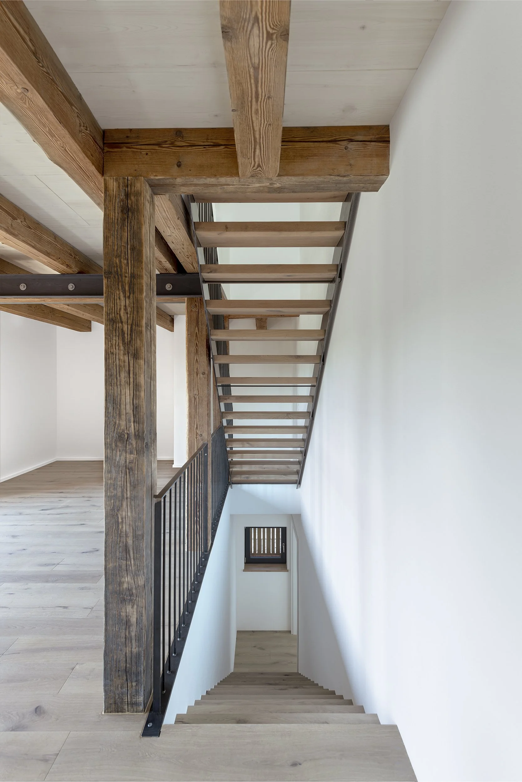 Architekturfoto-Gut-Buechel-Treppe-Nina-Baisch.jpg