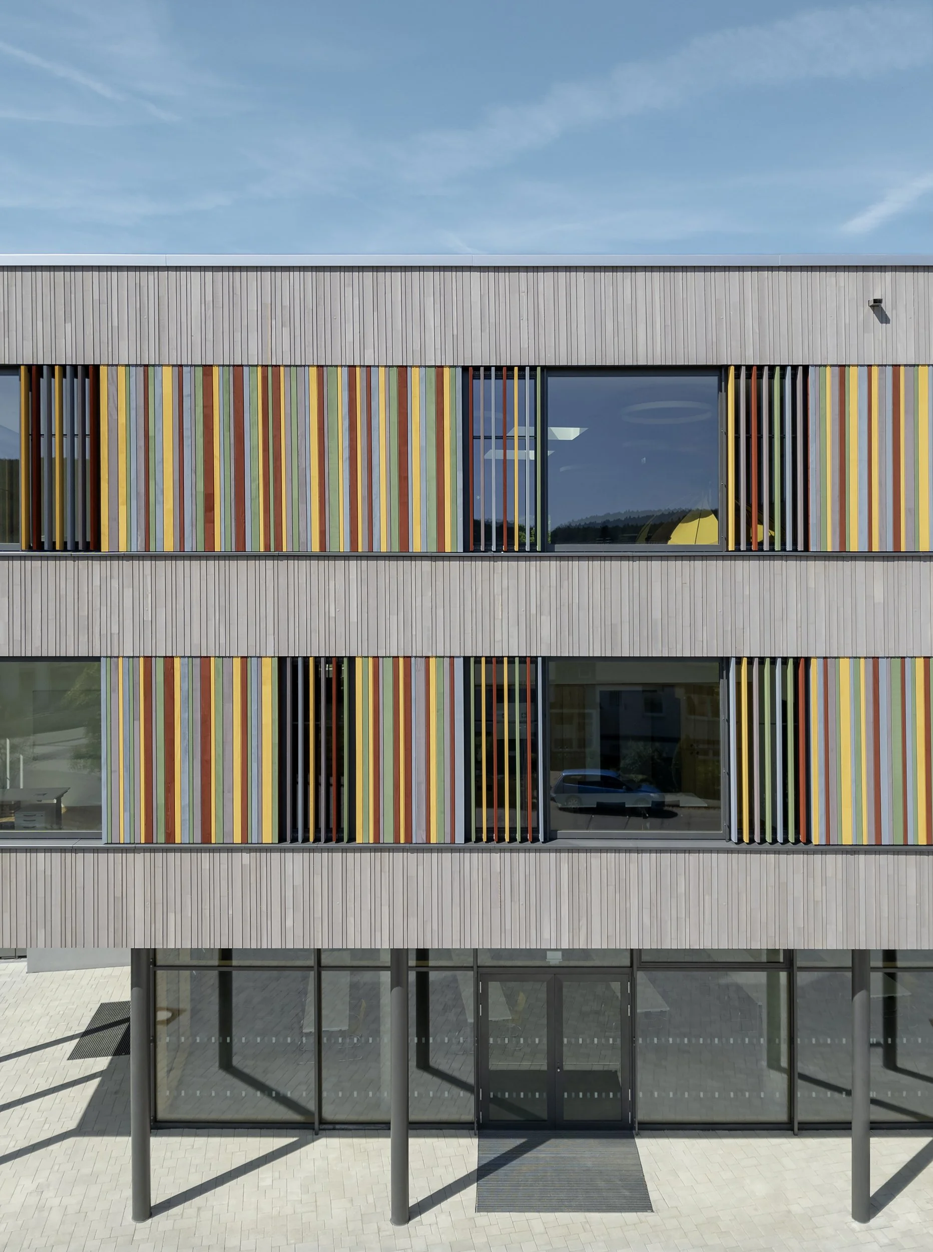 Architekturfoto-Schulcampus-Blumberg-Detail-Nina-Baisch.jpg