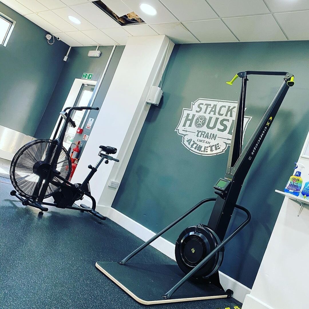STACK HOUSE GYM WESTCLIFF. HAVE YOU TRIED THIS COMBINATION YET? 😍😅🔥💦
-
Looking to get in some conditioning work? The Assault Bike and SkiErg should be in your plan 💪
-
Train Like An Athlete
-
@stackhousegym_westcliff @stackhousegym_rayleigh @sta