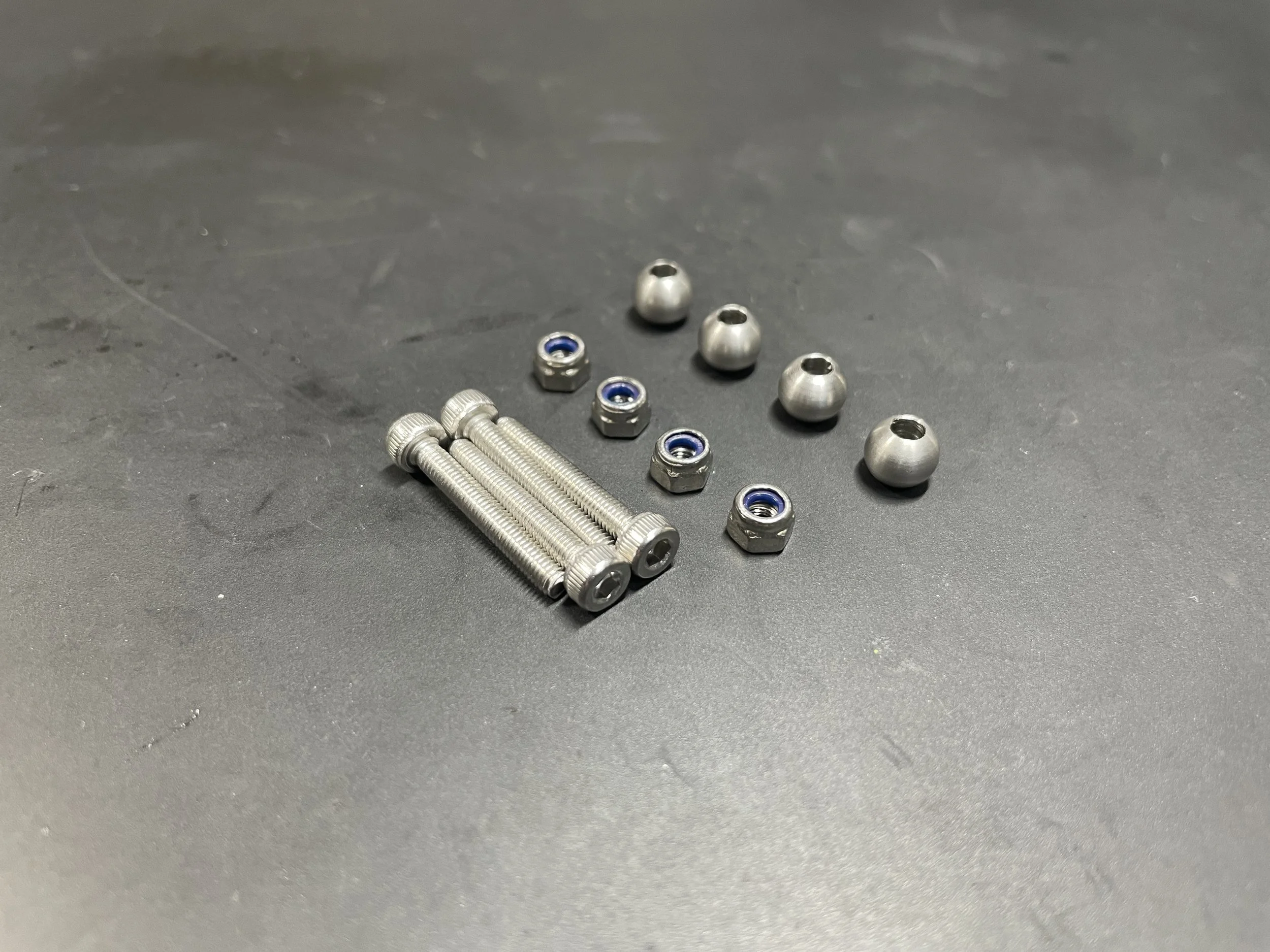 DRA-427 Draco Truggy Tower Braces Rebuild Kit (Order)