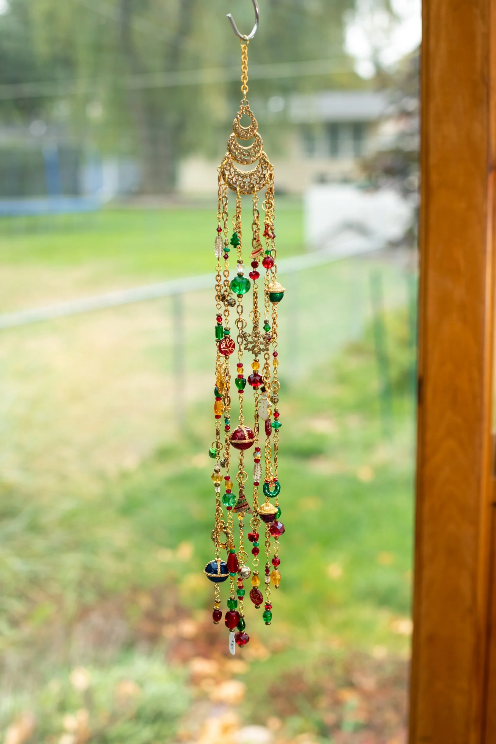 GoldChristmas_Resize_-01.jpg