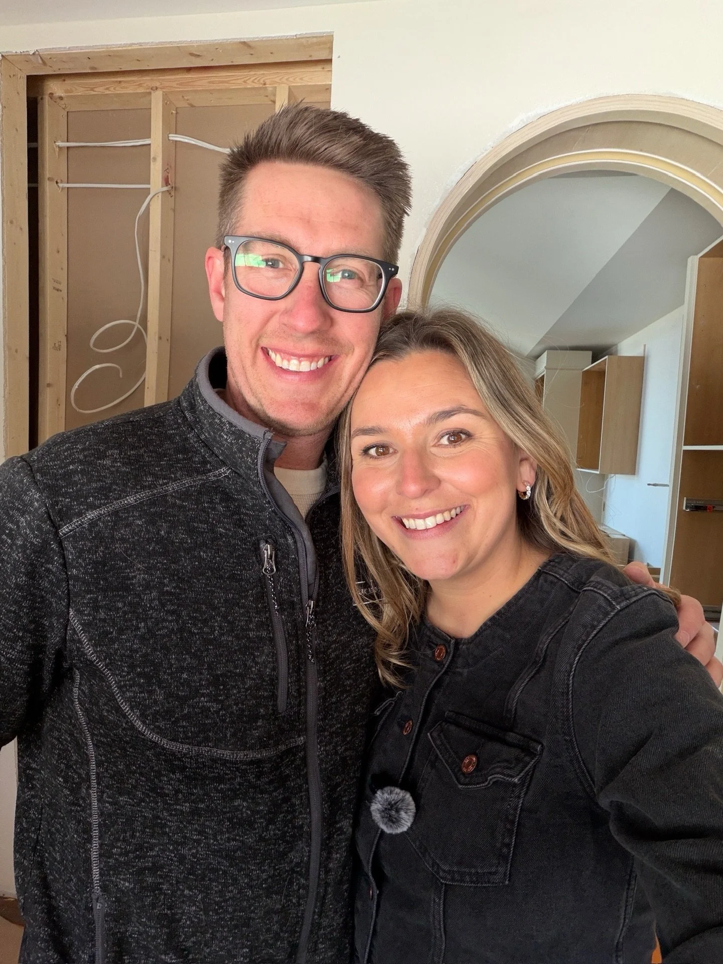 That&rsquo;s a wrap on the week! Swipe through to see a behind the scenes look at what we&rsquo;ve been up to!

&mdash;

Fall in love with your home! Inquire through the link in our bio.

From full-scale renovations to thoughtfully designed additions