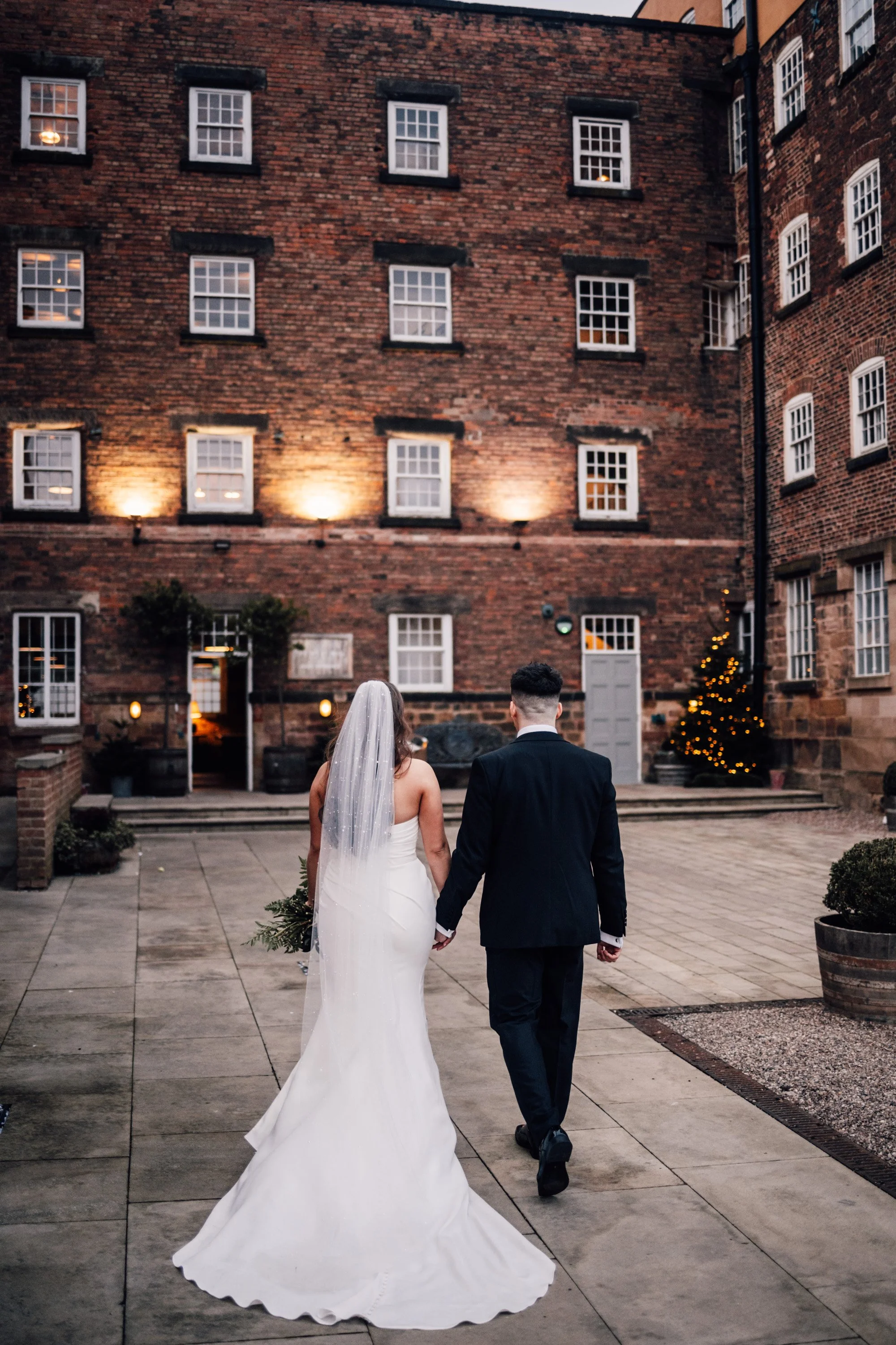 Christmas Wedding Inspiration - The West Mill