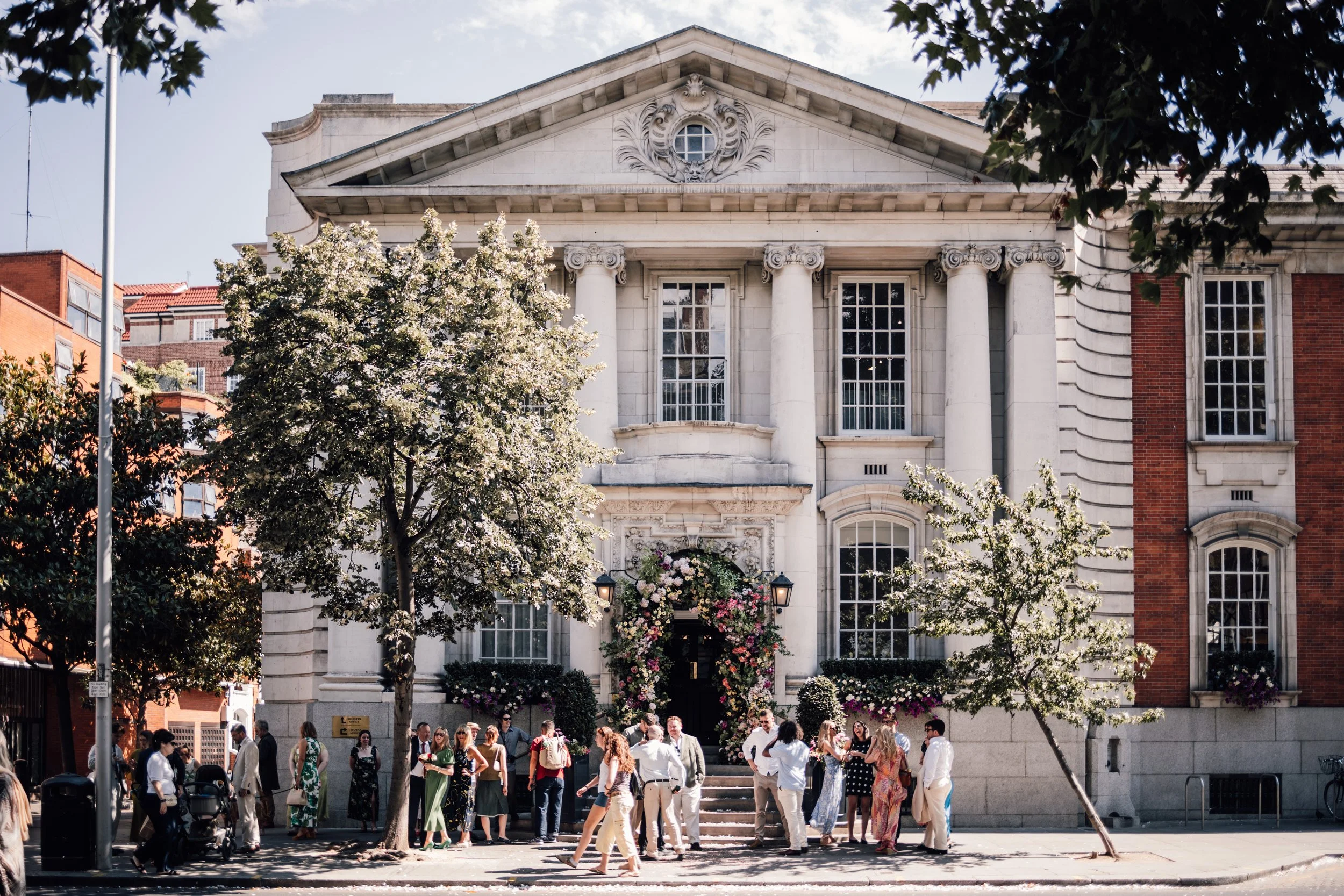 Chelsea Town Hall - The Best Locations Before &amp; After Your London City Wedding 