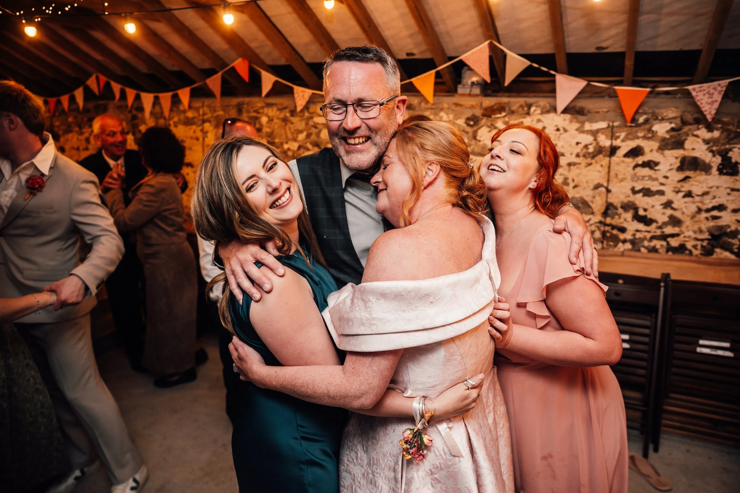 candid dancefloor photography at Cornwall wedding