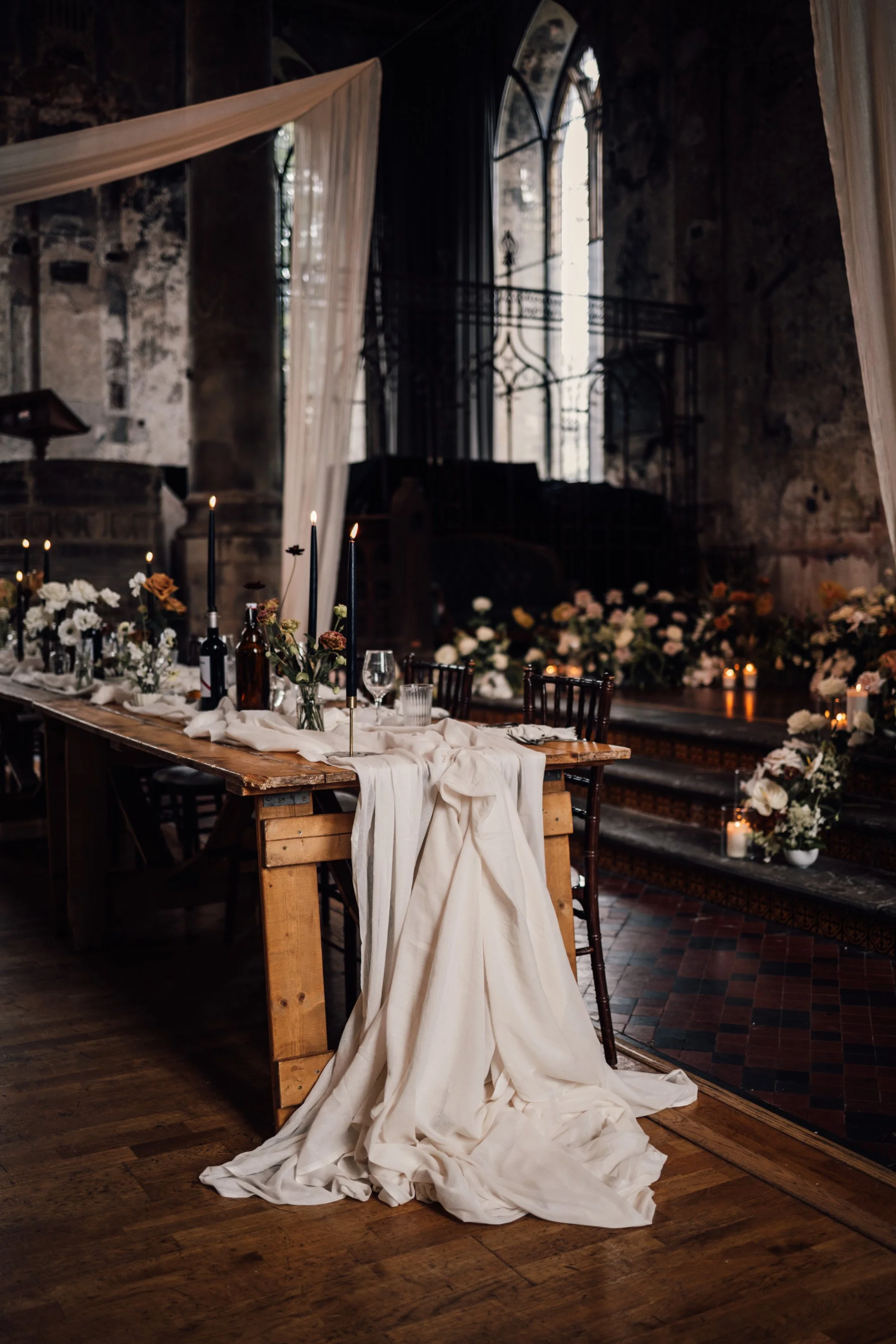 End of the table details at The Mount Without in Bristol