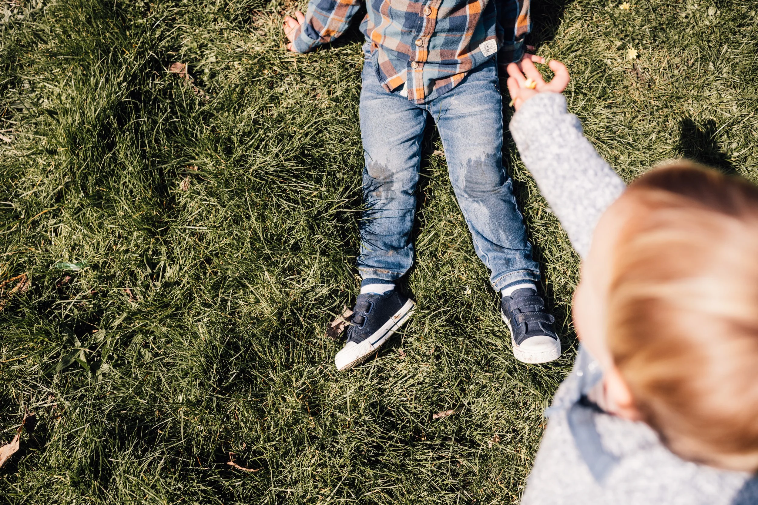 Candid family photos at Elvaston Castle in derbyshire