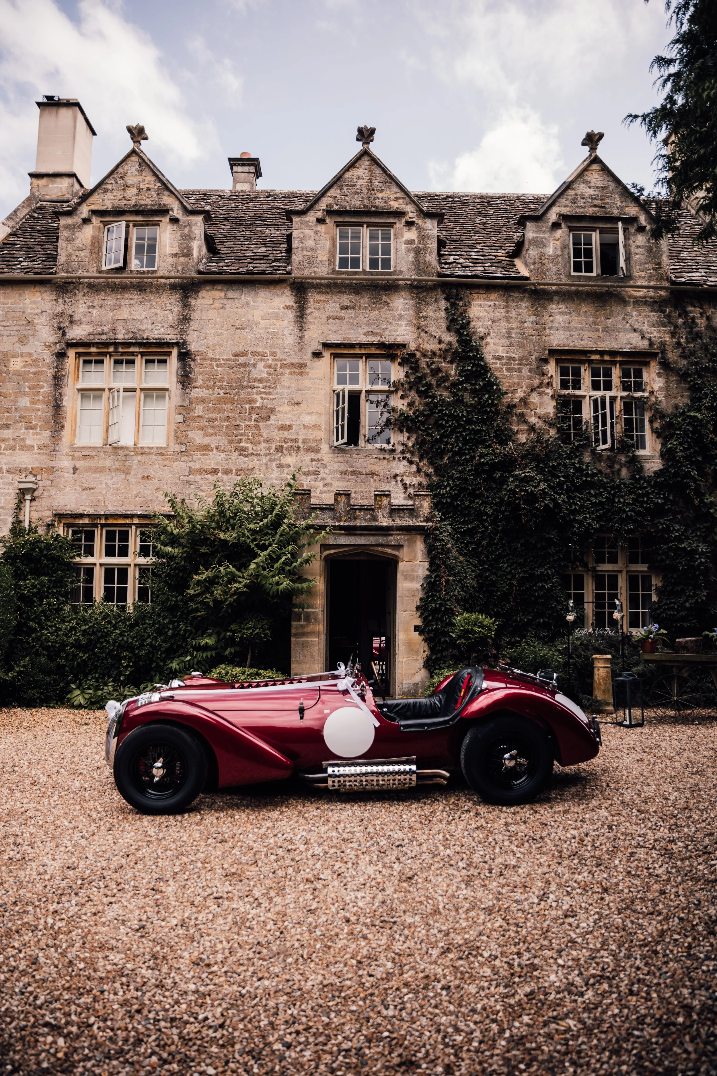 Barnsley-House-Cotswolds-Wedding-Photography-24.jpg