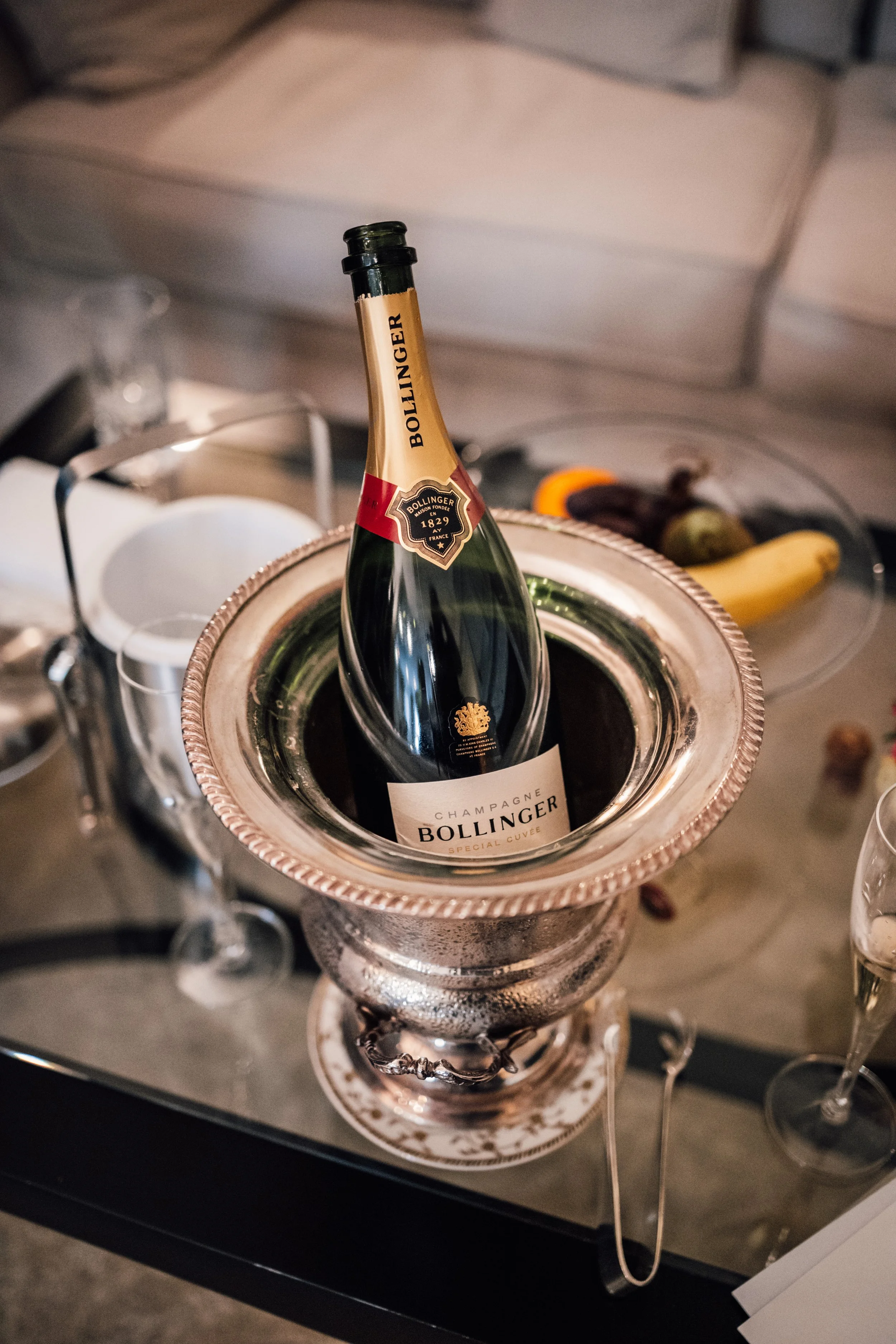 documentary wedding photographer the goring hotel