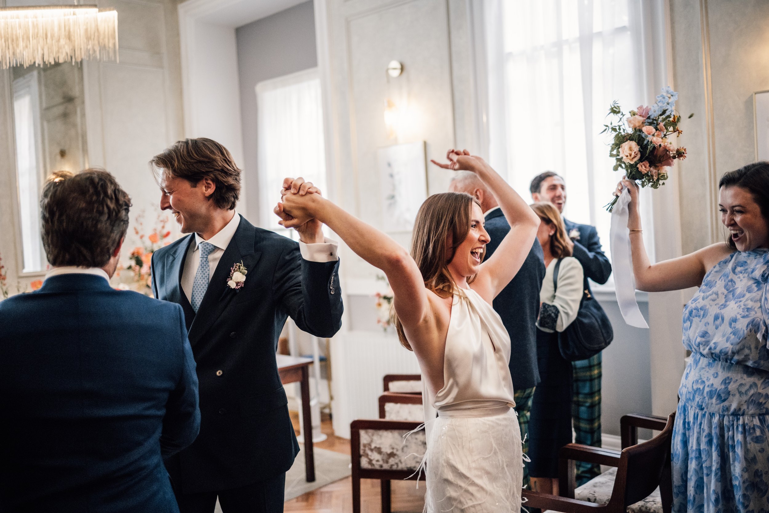 London city wedding photos at Chelsea town hall