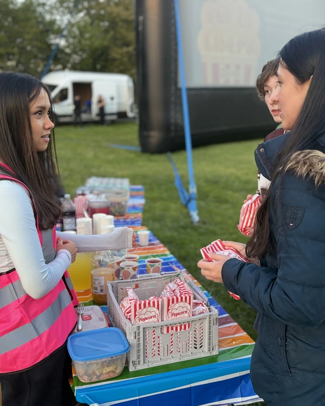 The Peoples Outdoor Cinema really set the scene 🎬✨ Last week Chester Agents Magenta &amp; Seden, hosted an outdoor screening of the 80s movie 'Back to the Future' with popcorn and arts and crafts for viewers to enjoy!

Keeping with the film&rsquo;s 