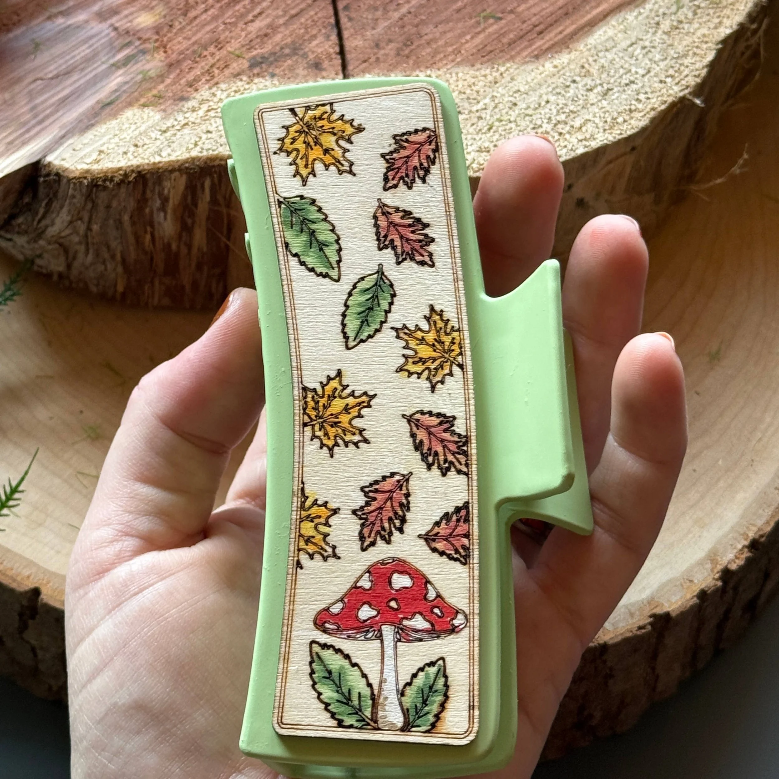 5" green autumn claw clip