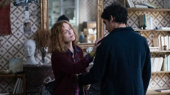 Histoires Parallèles: A Tale of Two Halves