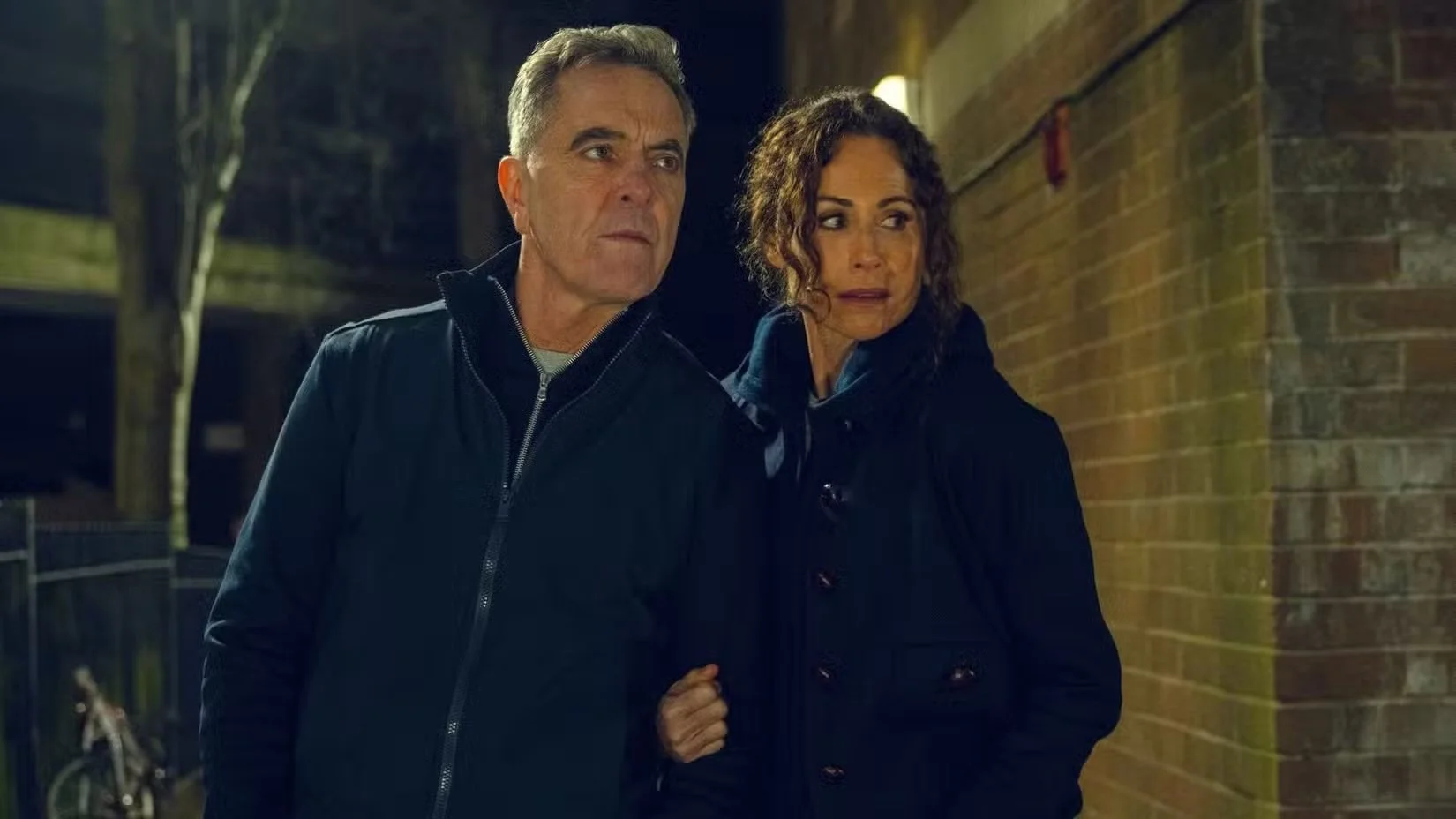 run-away-james-nesbitt-minnie-driver copy.jpg