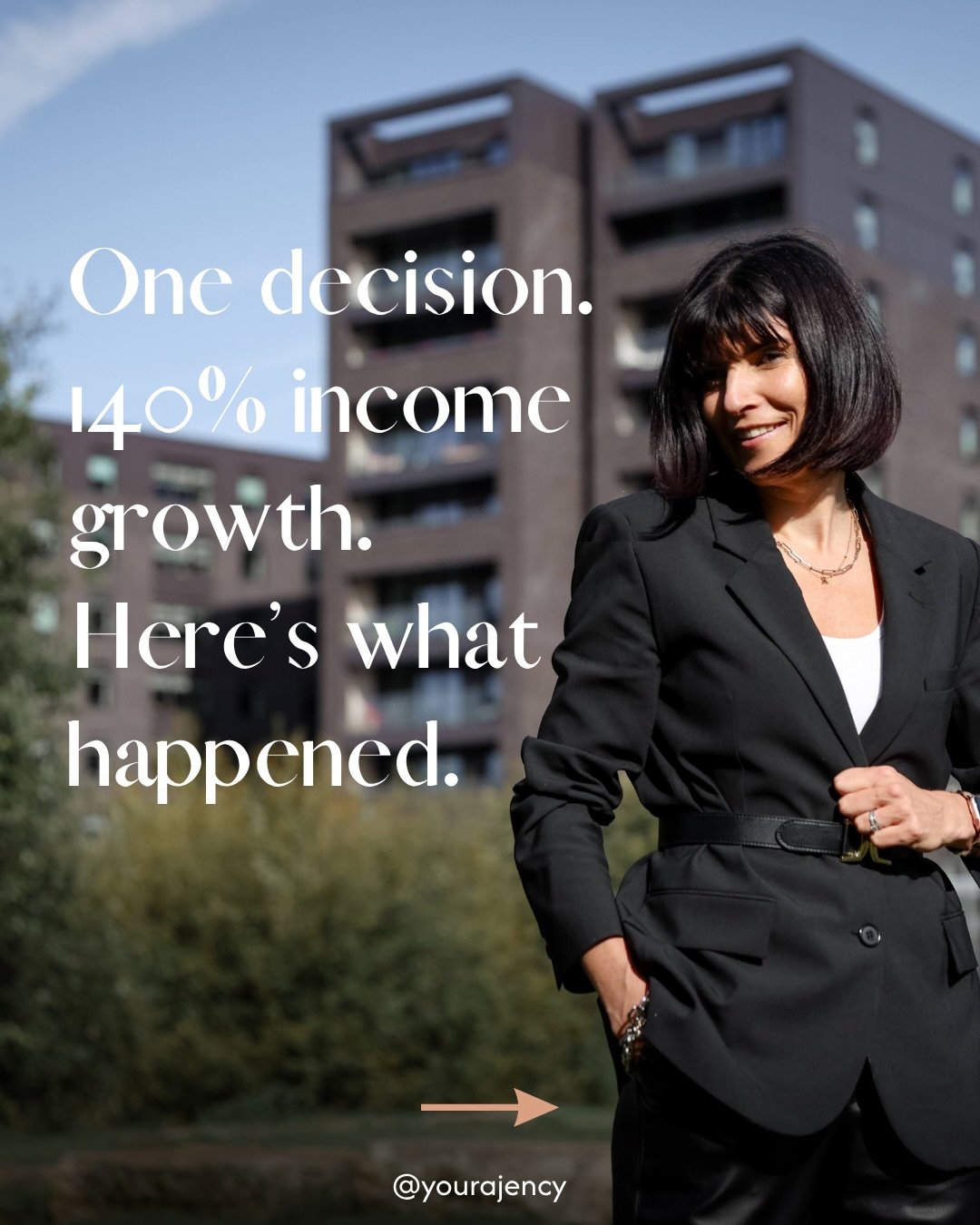A year ago I quietly offered something to just one woman.

She said yes before she felt ready.

And everything changed.

Abi from @socialpluswithabi came to me feeling stuck in her own head. Full of ideas. Not enough capacity to make them happen. No 