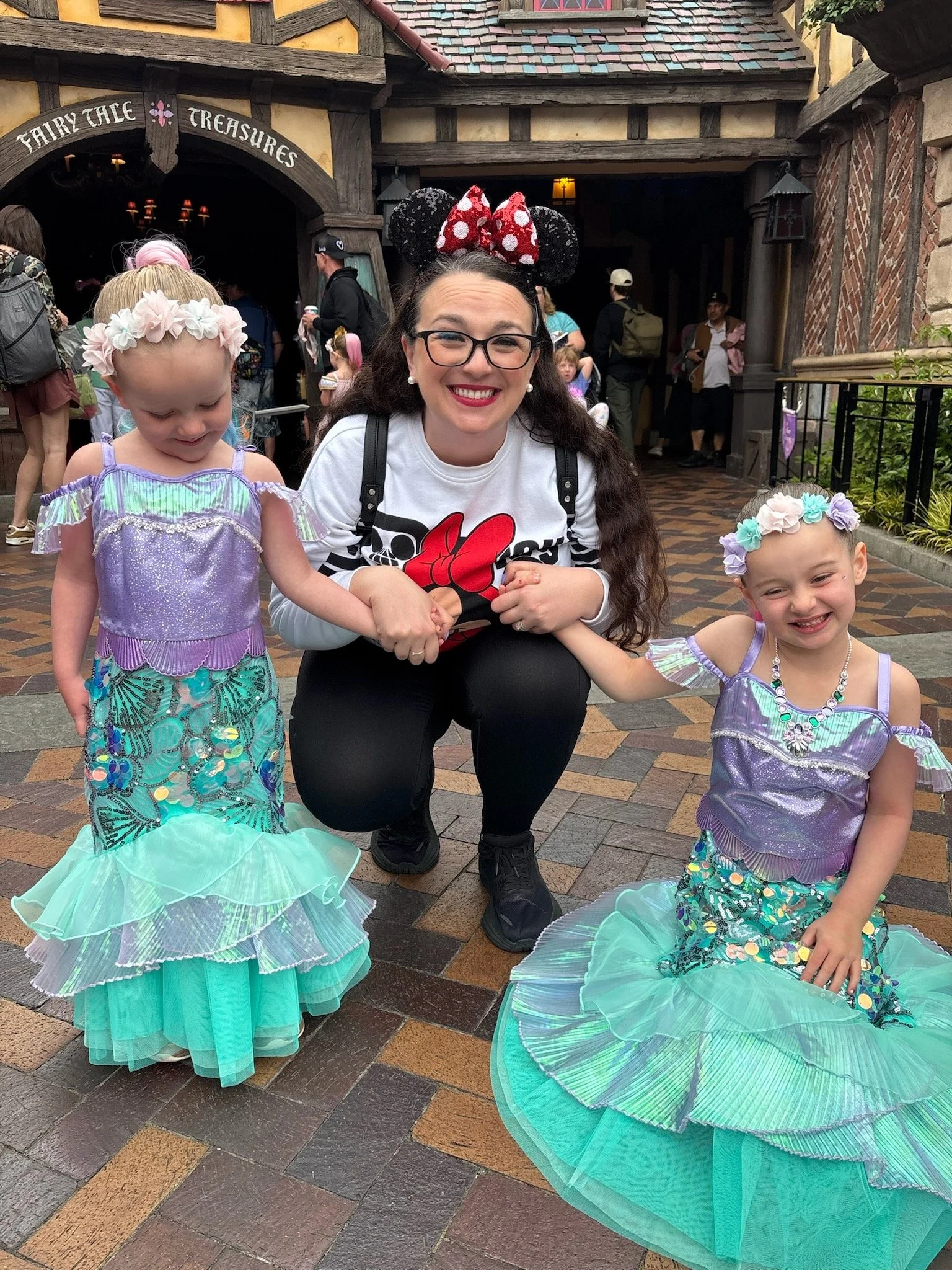 Angie Girls Disneyland.jpeg